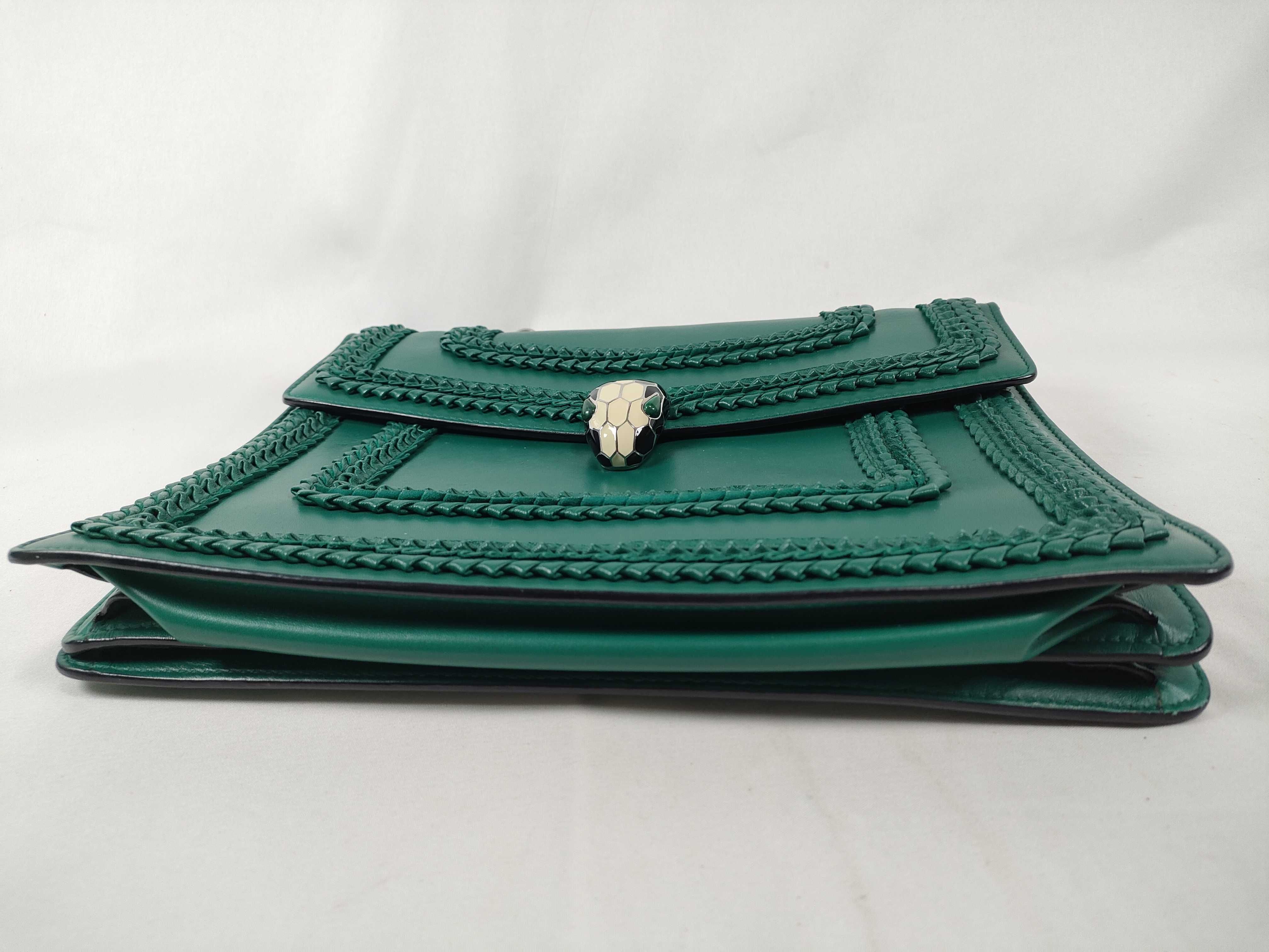 Bulgari Serpenti Bicolor Leather Chain Shoulder Bag Green Shoulder Bag — view 7