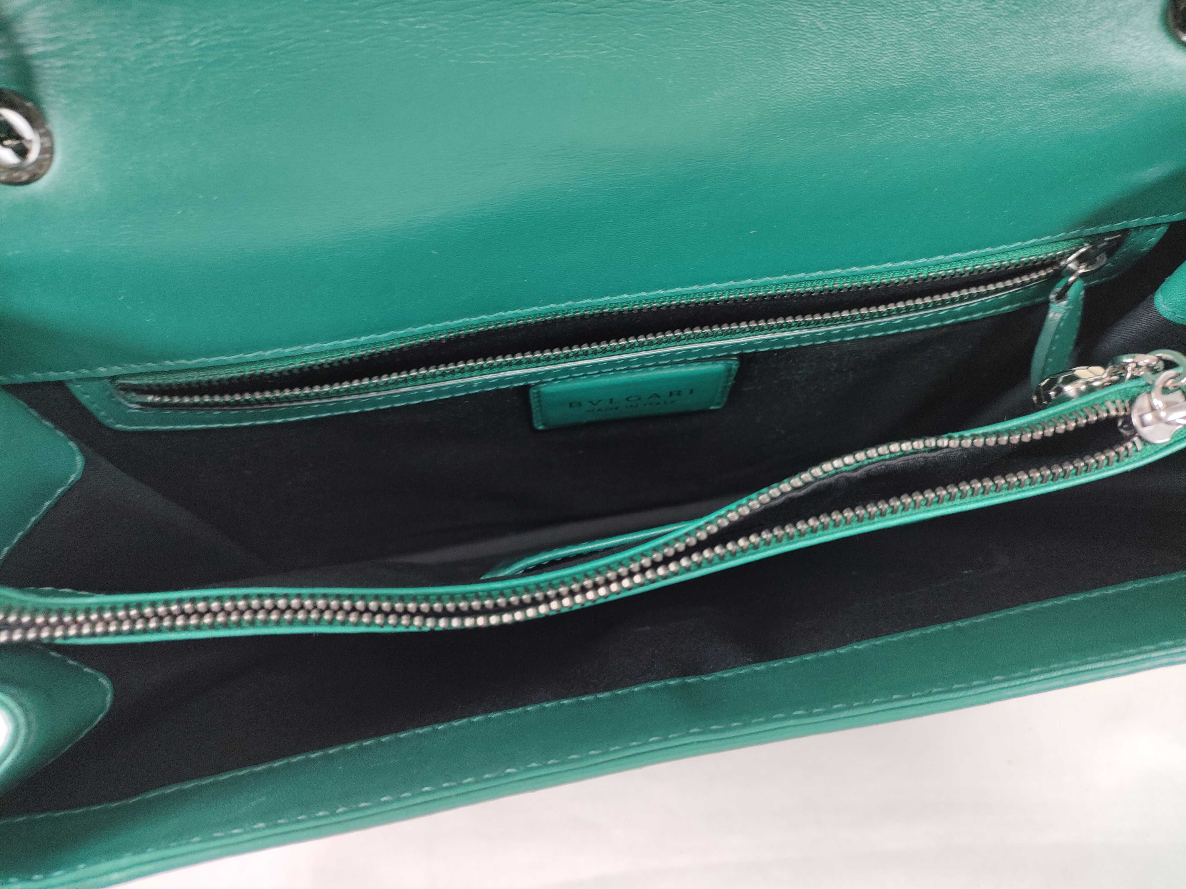 Bulgari Serpenti Bicolor Leather Chain Shoulder Bag Green Shoulder Bag — view 10