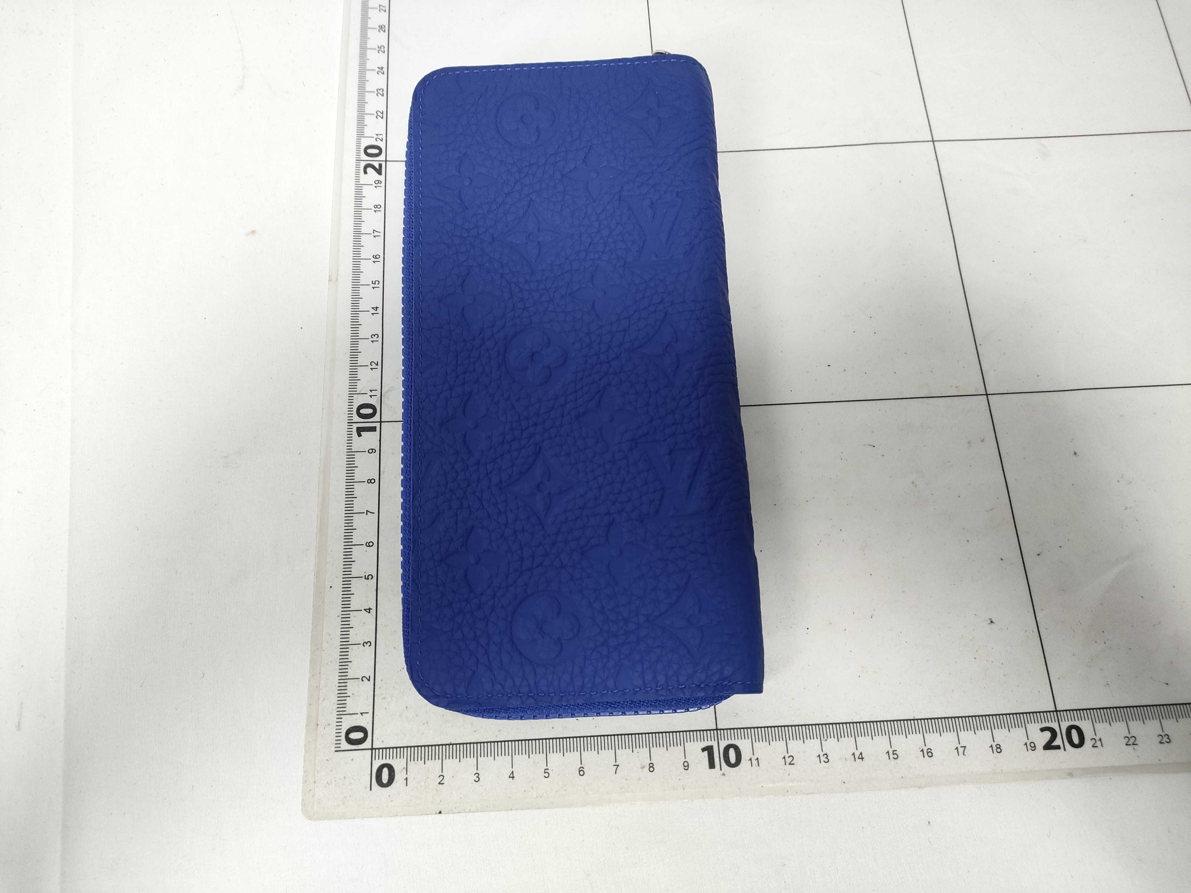 LV Taurillon Monogram Zippy Wallet Vertical M80791 RFID Wallet — view 2