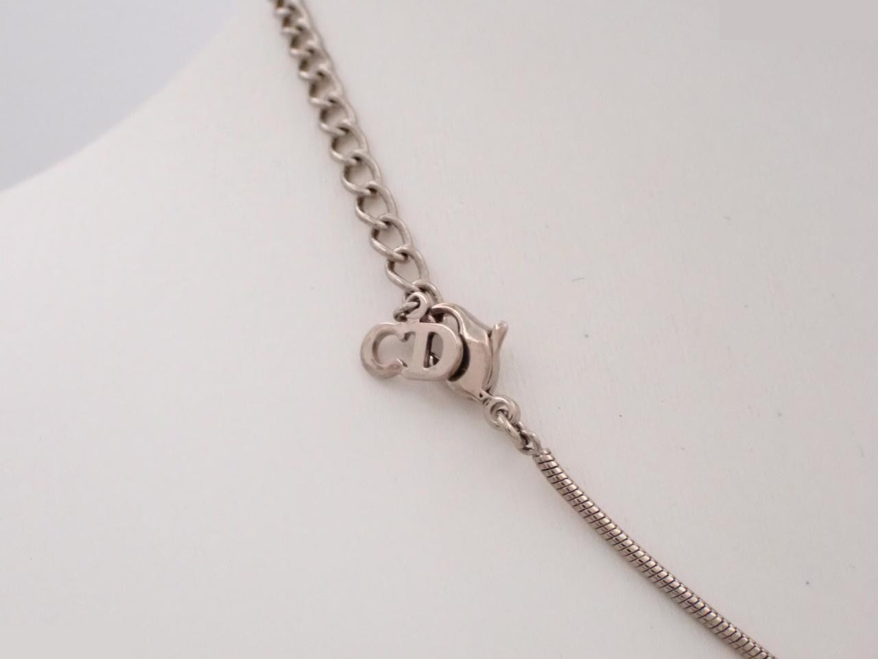 Necklace with D logo, rhinestones, silver, comes in a box, chain approximately 42cm long. — view 2