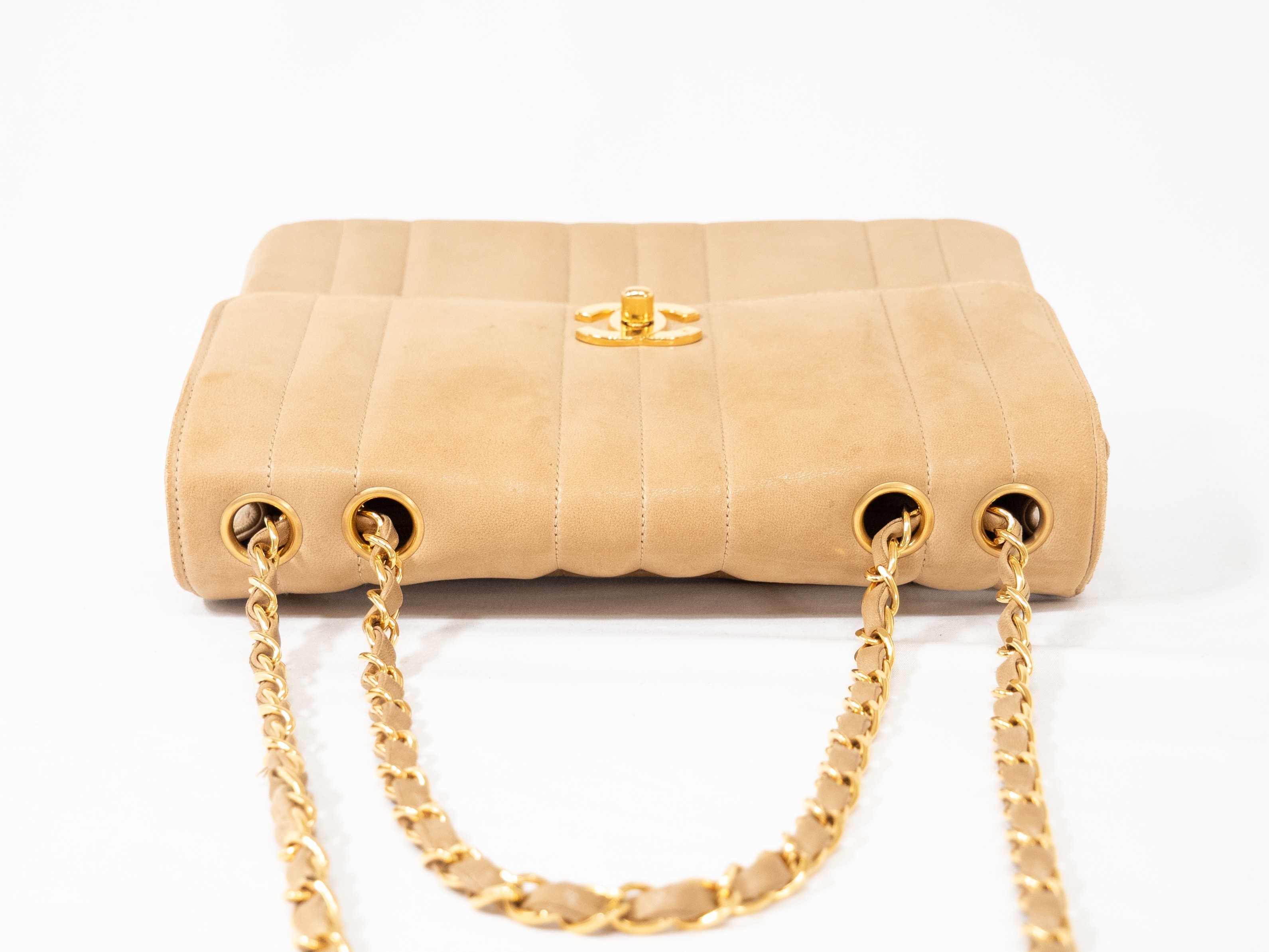 Matelassé Seal Lamb Beige — view 3