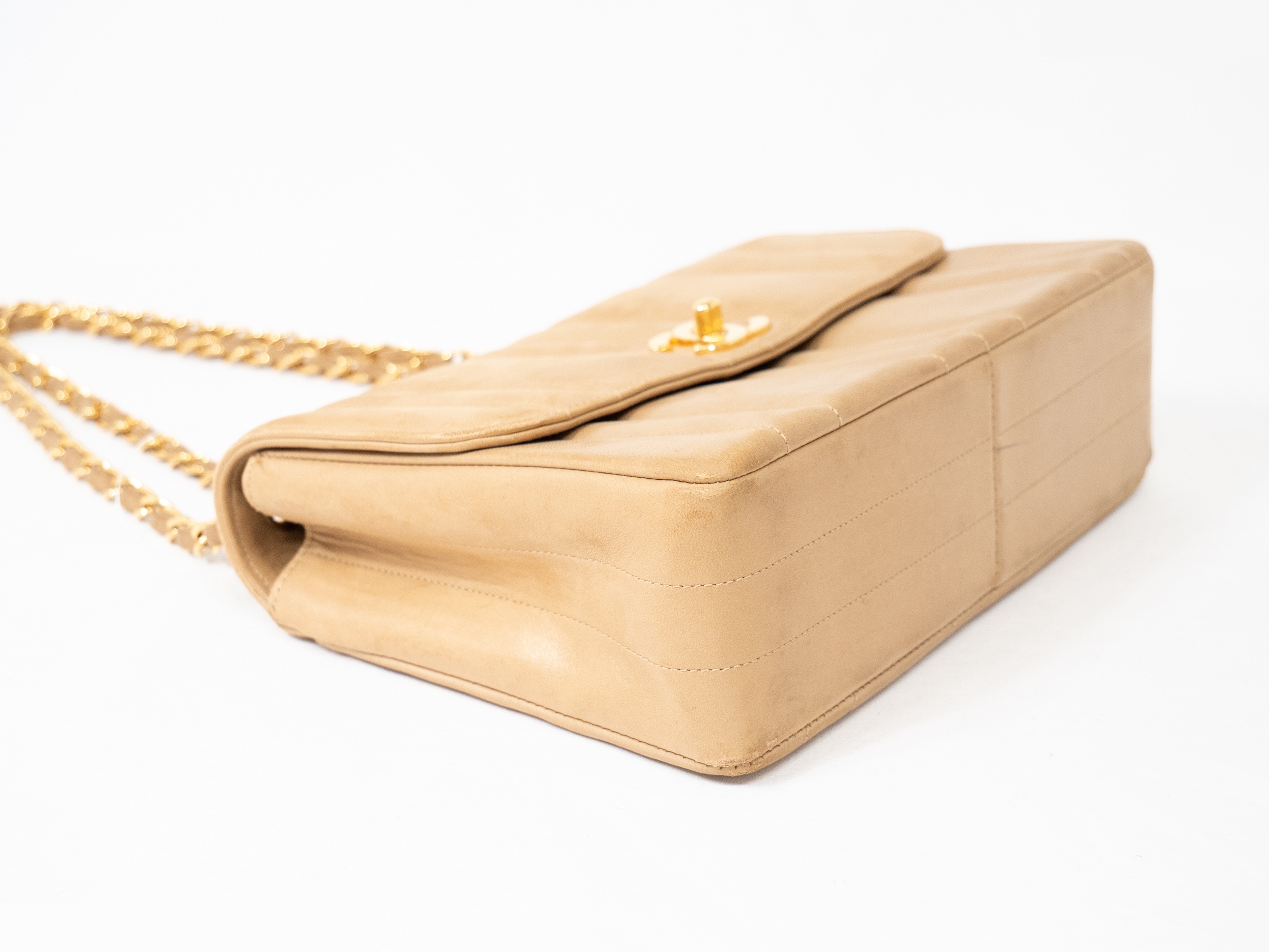 Matelassé Seal Lamb Beige — view 4