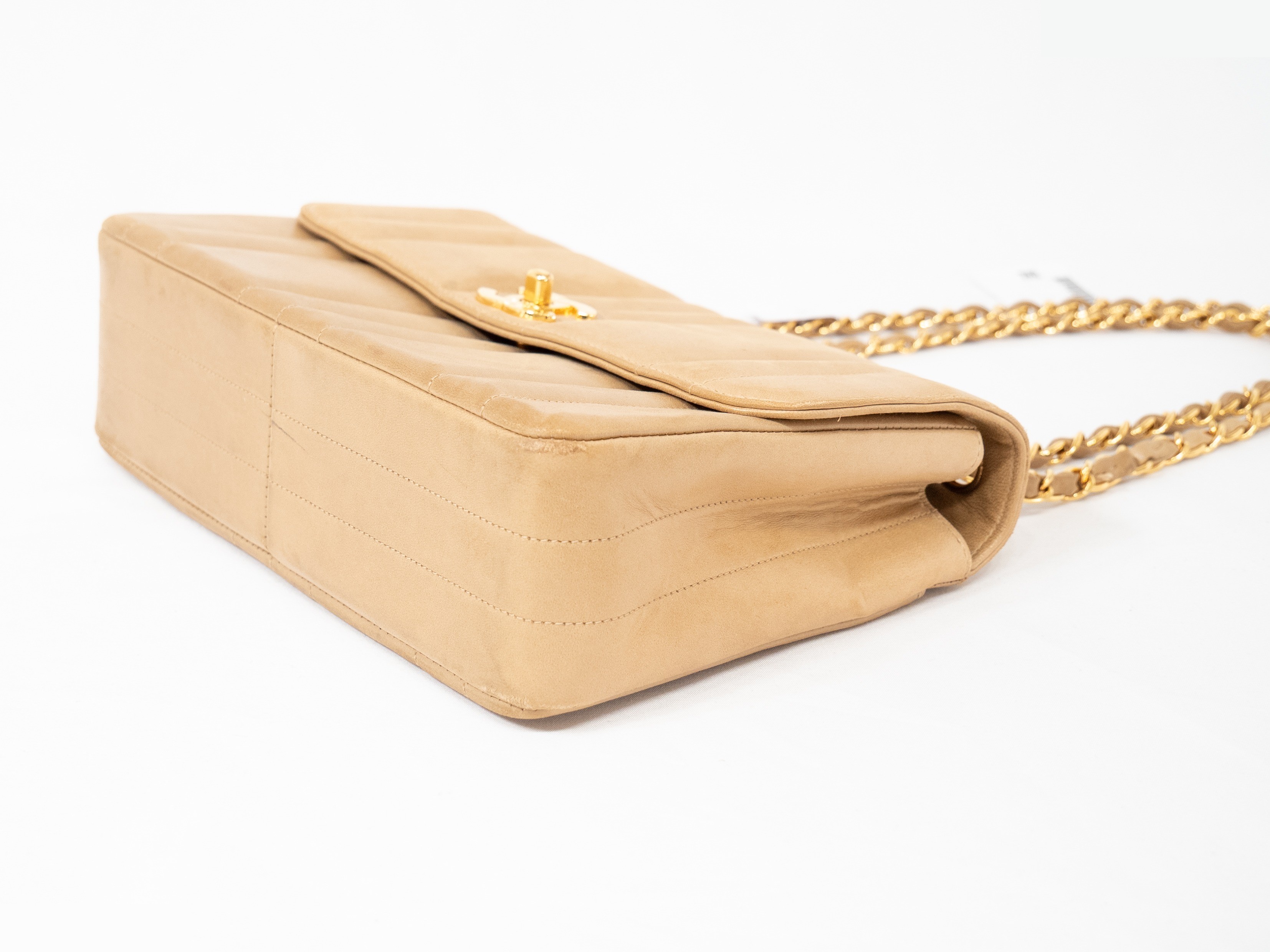 Matelassé Seal Lamb Beige — view 5