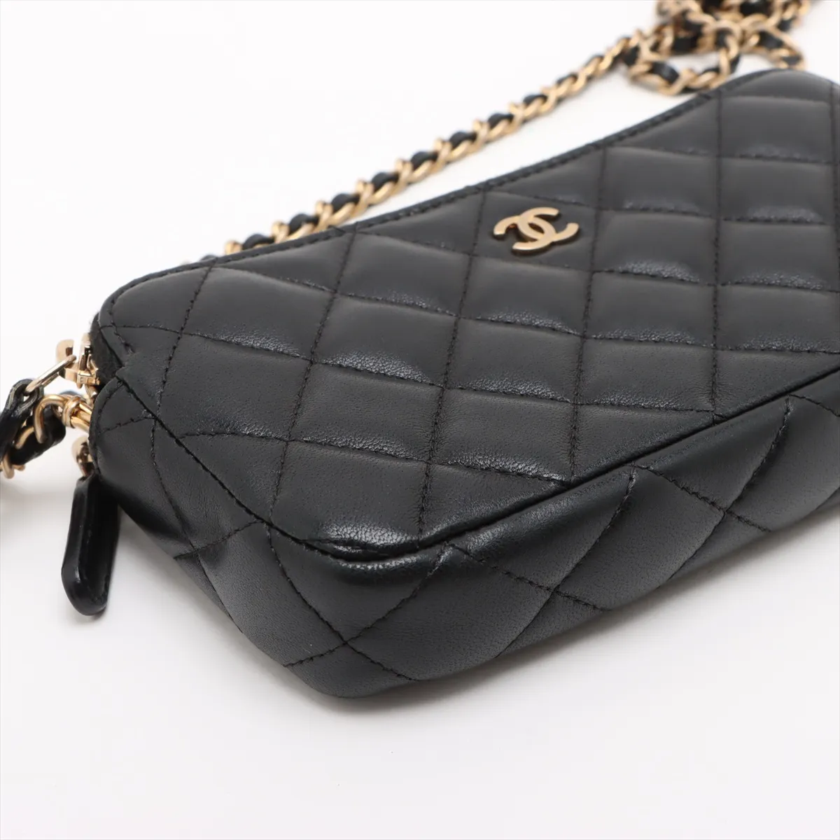 Matelasse Lambskin Chain Wallet Black Gold Hardware 27474802 No. 27 — view 4