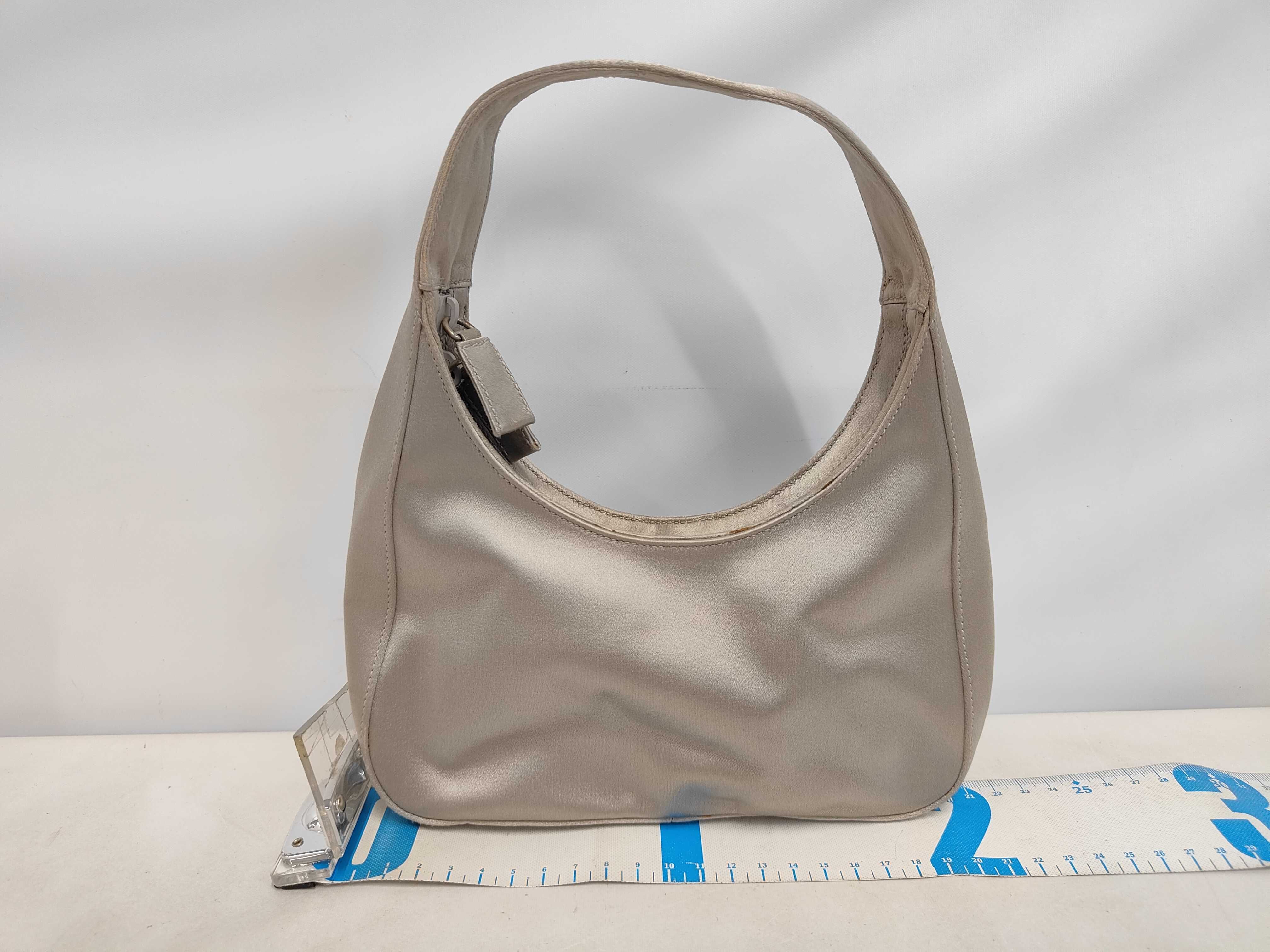 Satin Archive Triangle Logo Metallic Silver One-Shoulder Bag Handbag — view 2