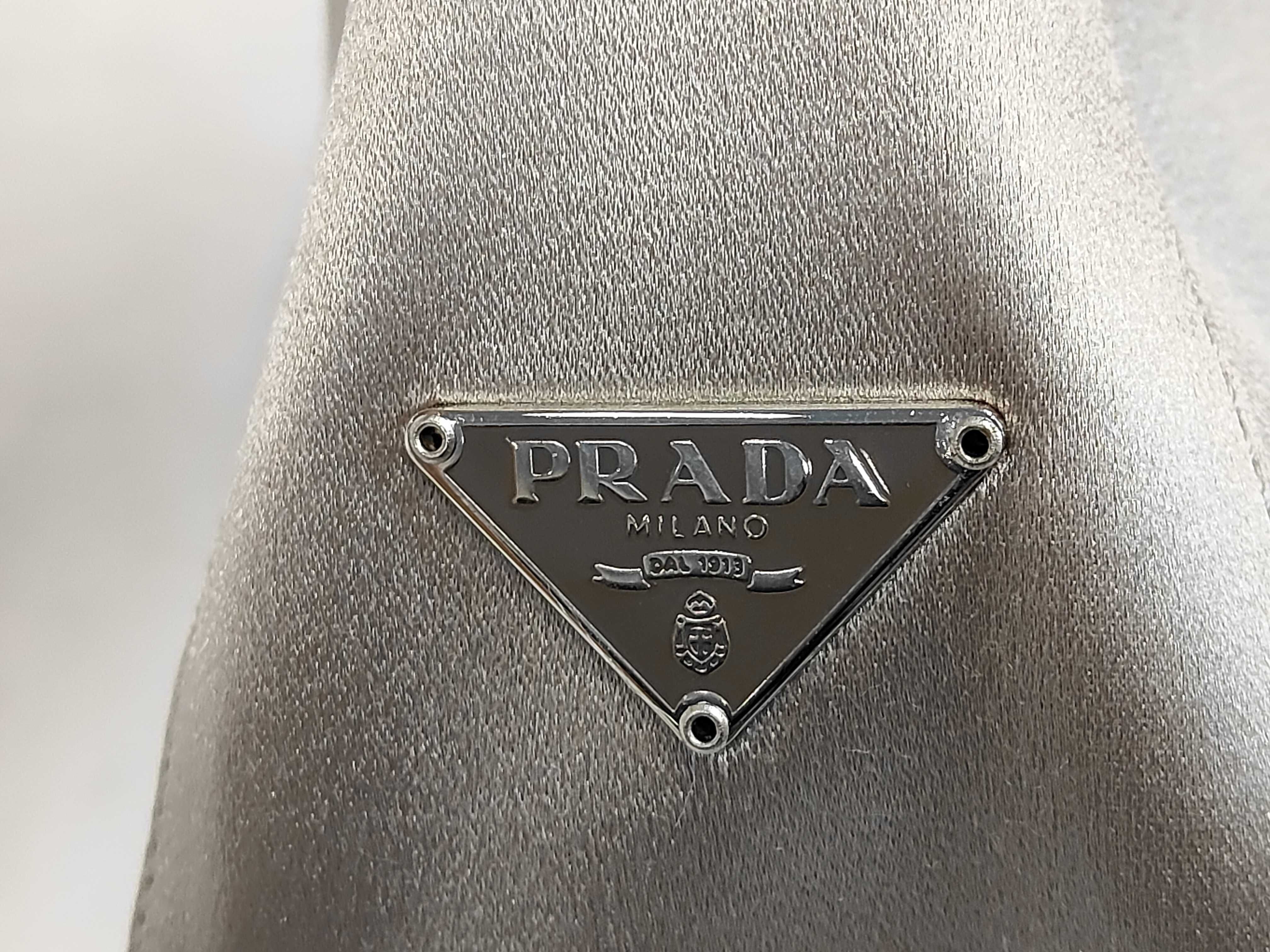 Satin Archive Triangle Logo Metallic Silver One-Shoulder Bag Handbag — view 11