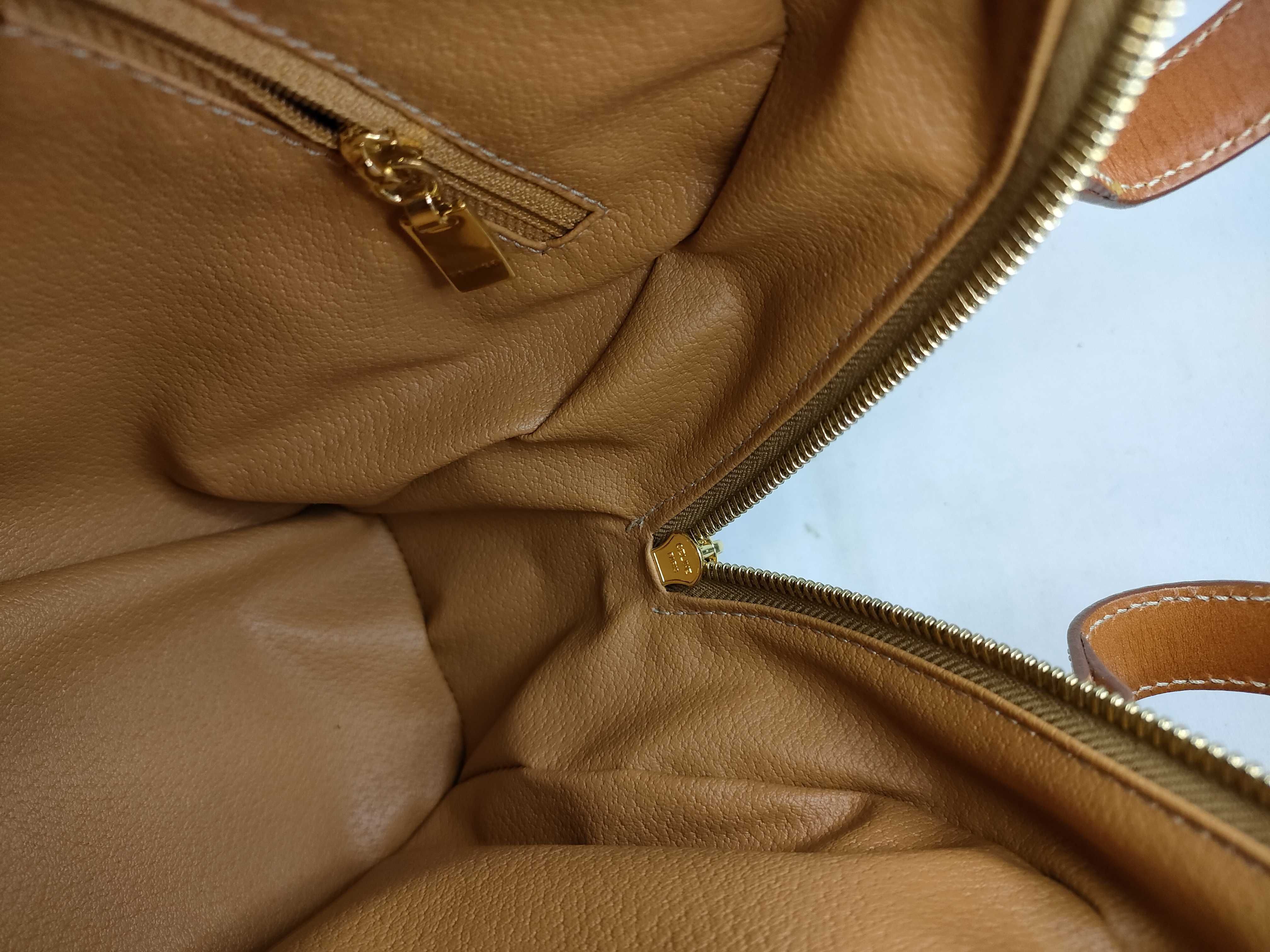 Handbag / PVC Handbag — view 9