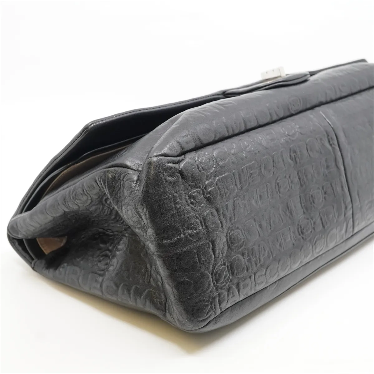 Matelasse 2.55 Maxi Calfskin Double Flap Double Chain Bag Black Silver Hardware 12934754 Storage Bag Included — view 4
