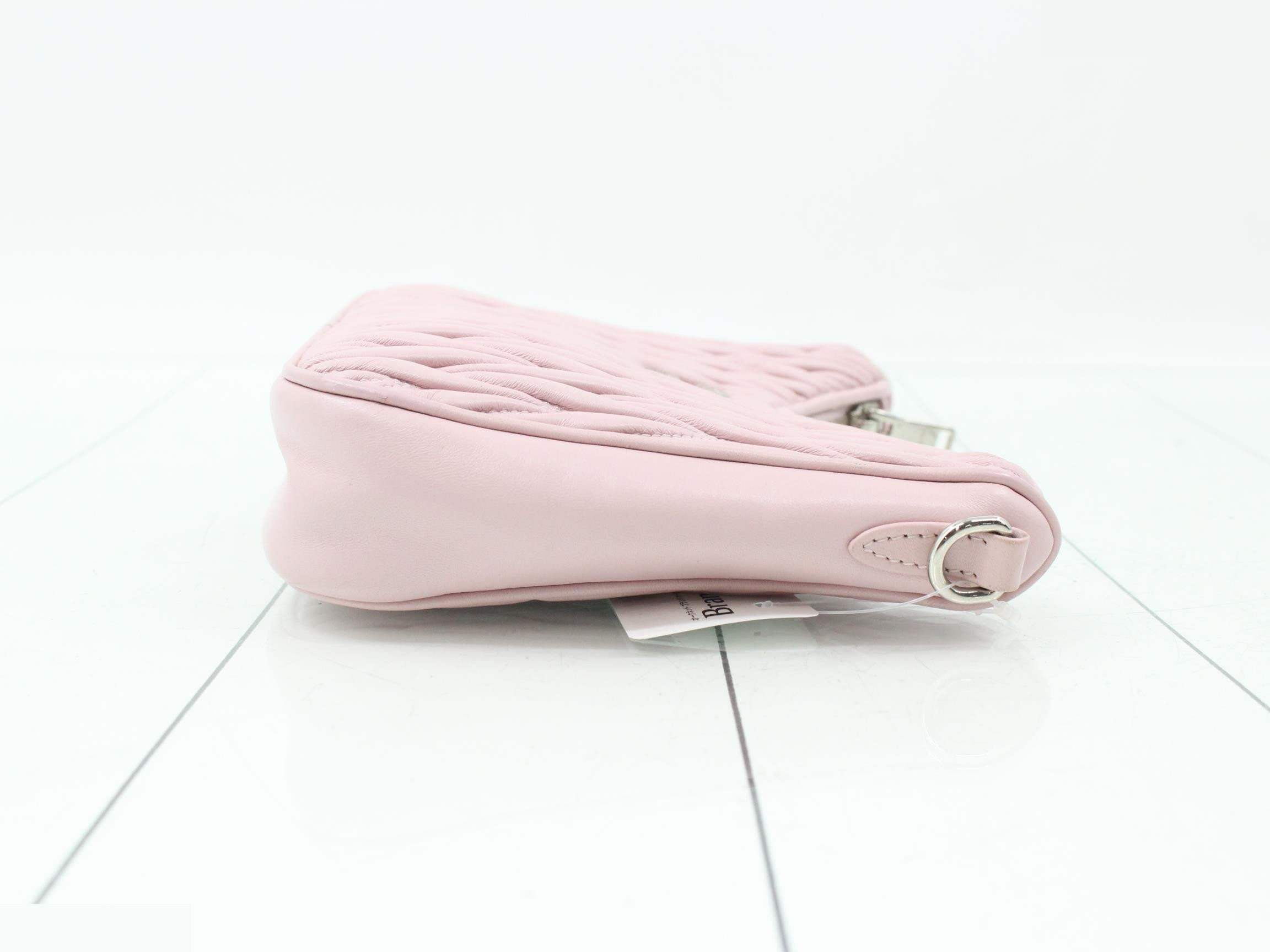 Matelassé (bag) - Shoulder bag — view 3
