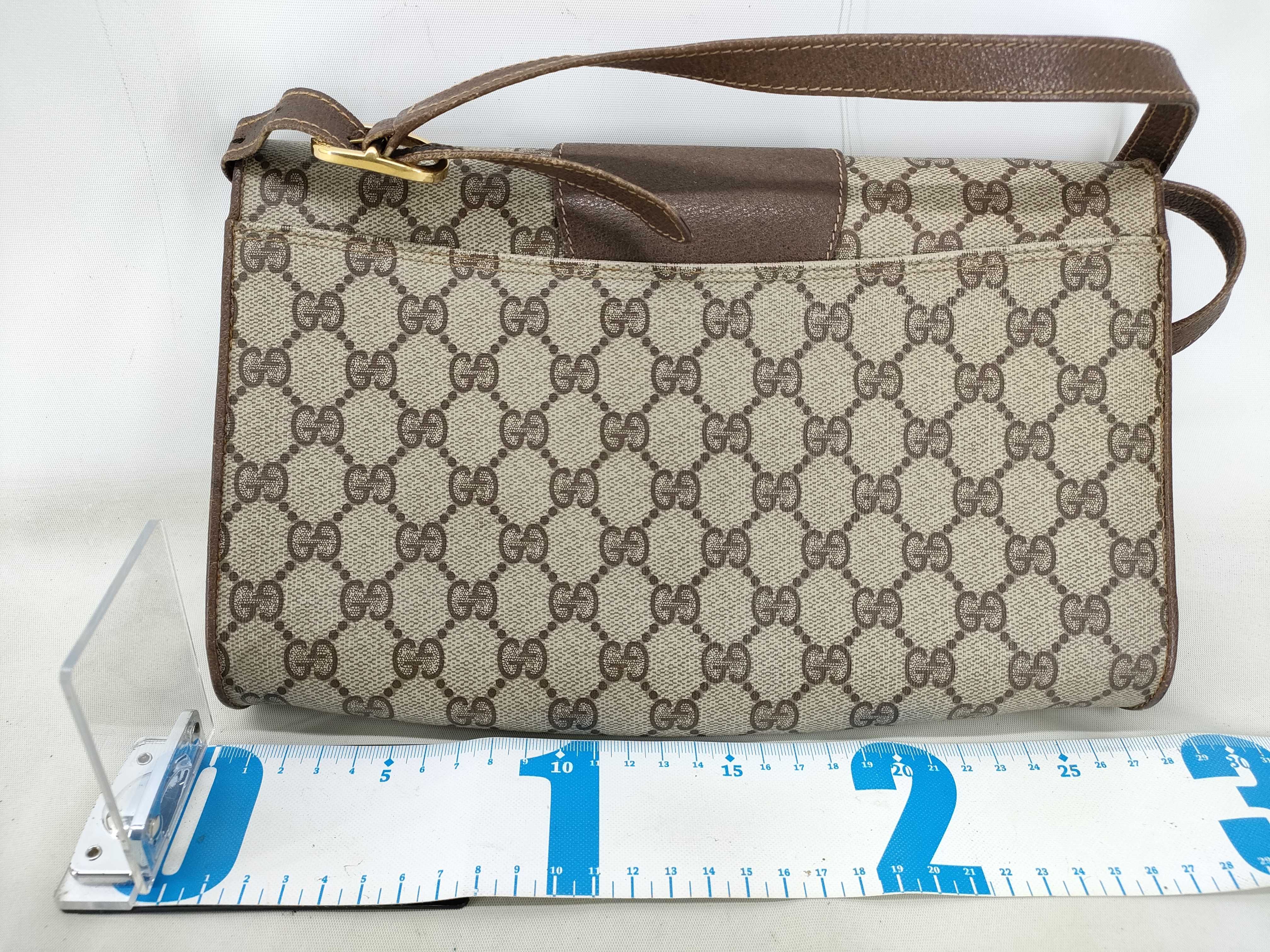 GG Supreme Shoulder Bag — view 2