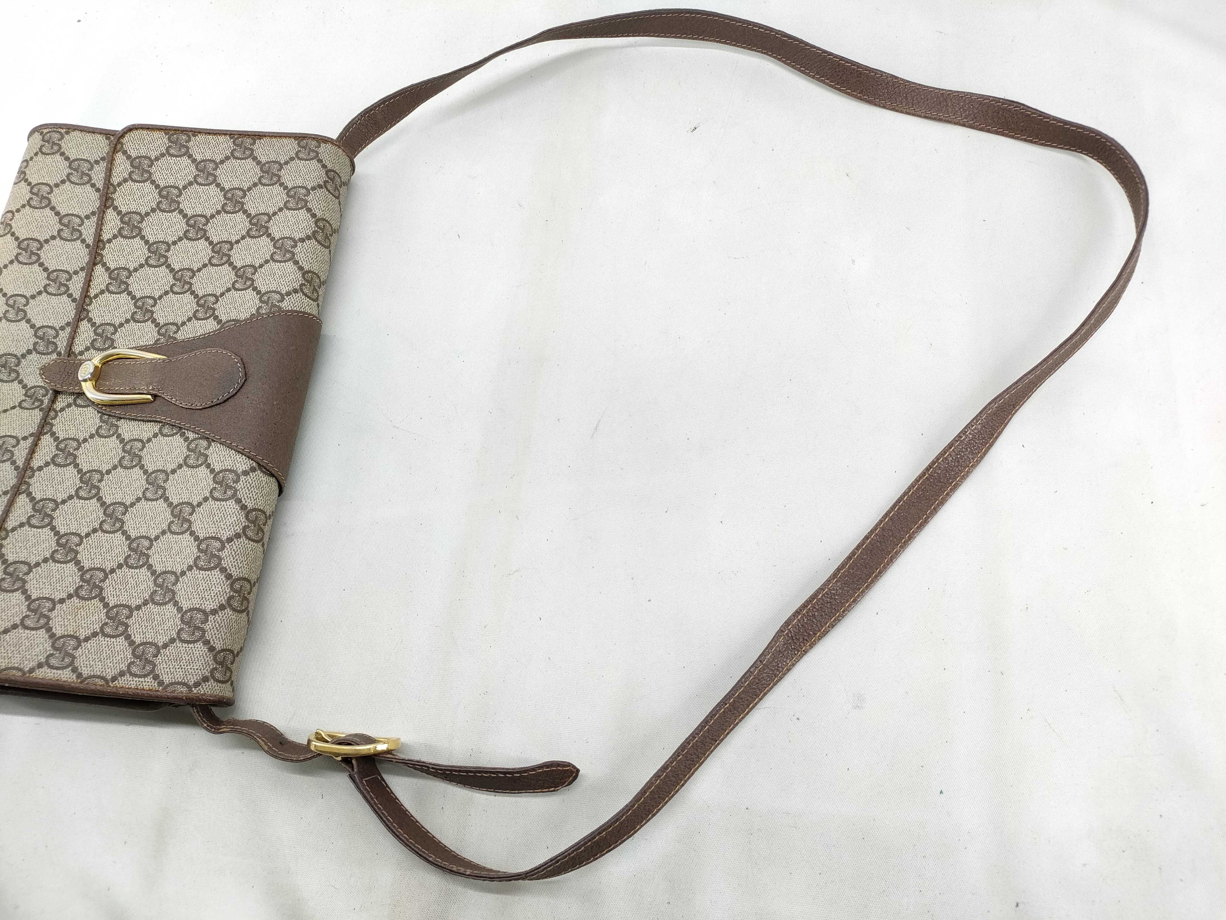 GG Supreme Shoulder Bag — view 5
