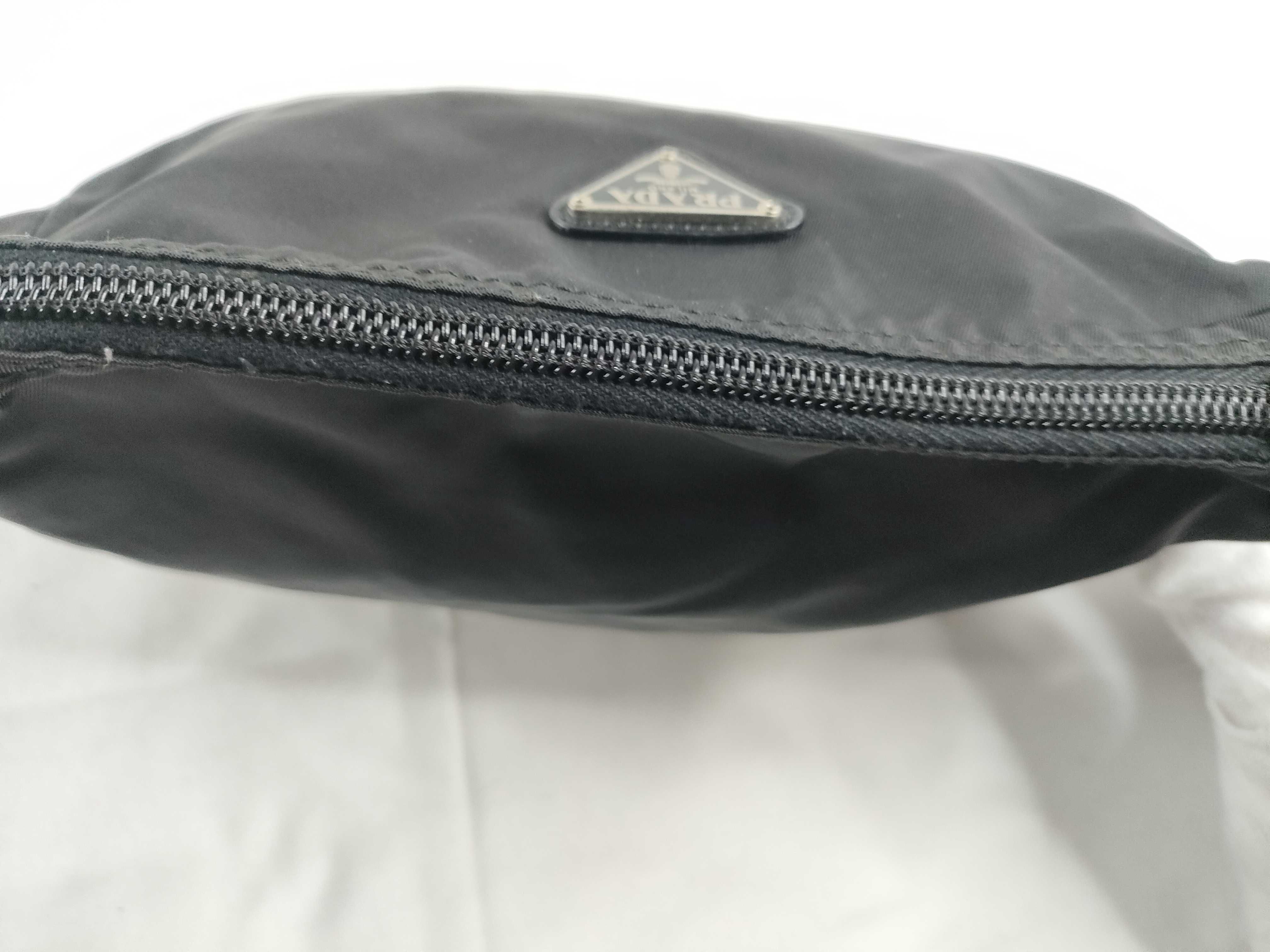nylon pouch with triangular logo. — view 6