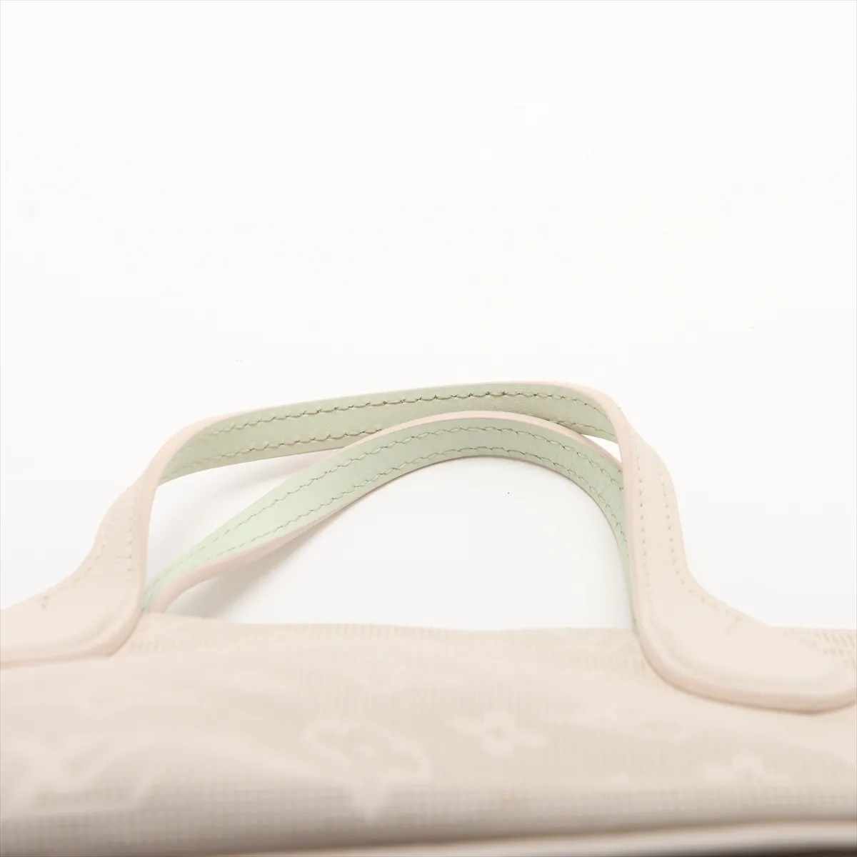 Mahina Reverse Blossom PM M24562 Beige x Green RFID reaction available — view 6