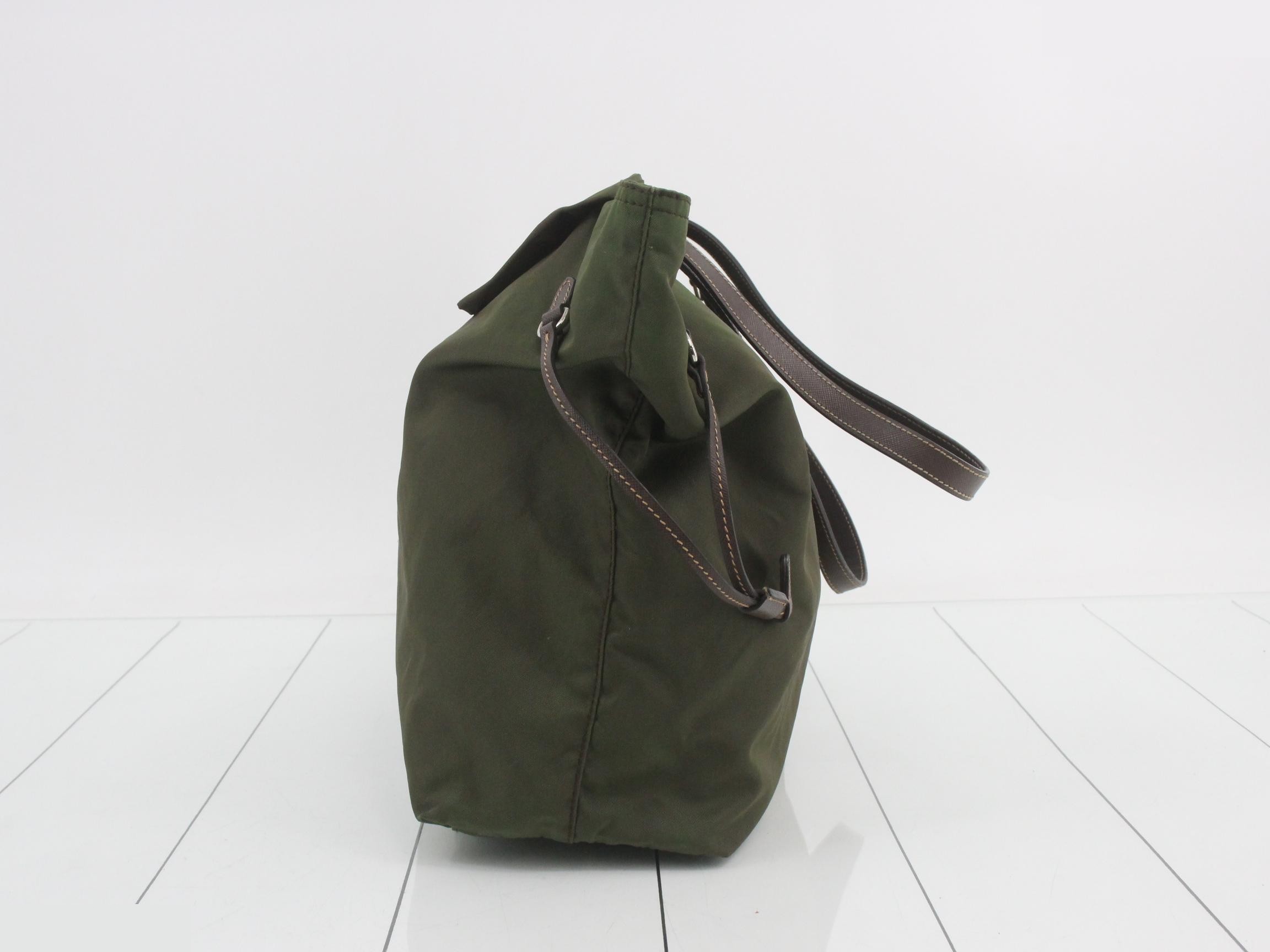 Ｒｉｂｂｏｎ Ｔｏｔｅ — view 3