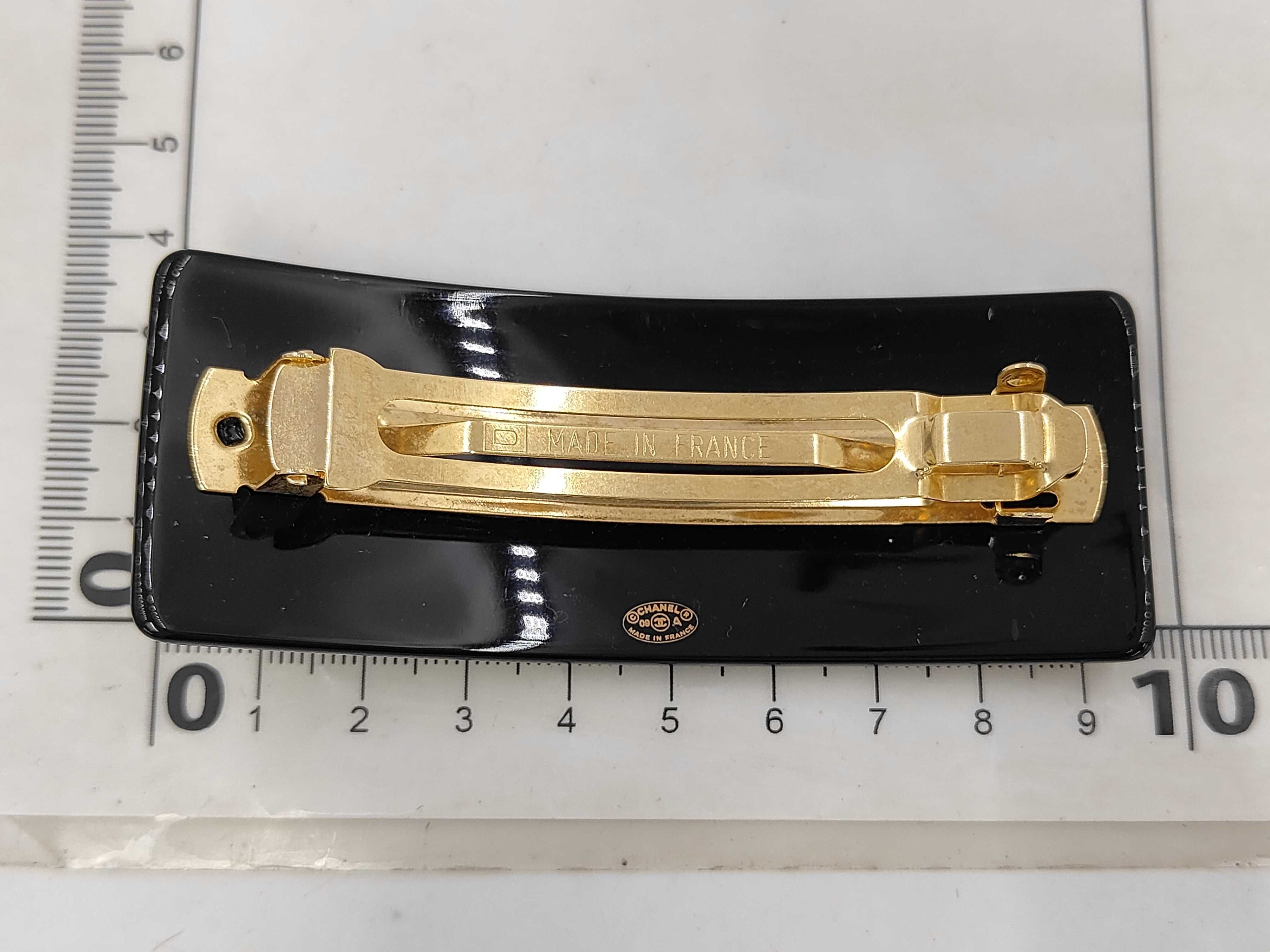 barrette hair accessory — view 2