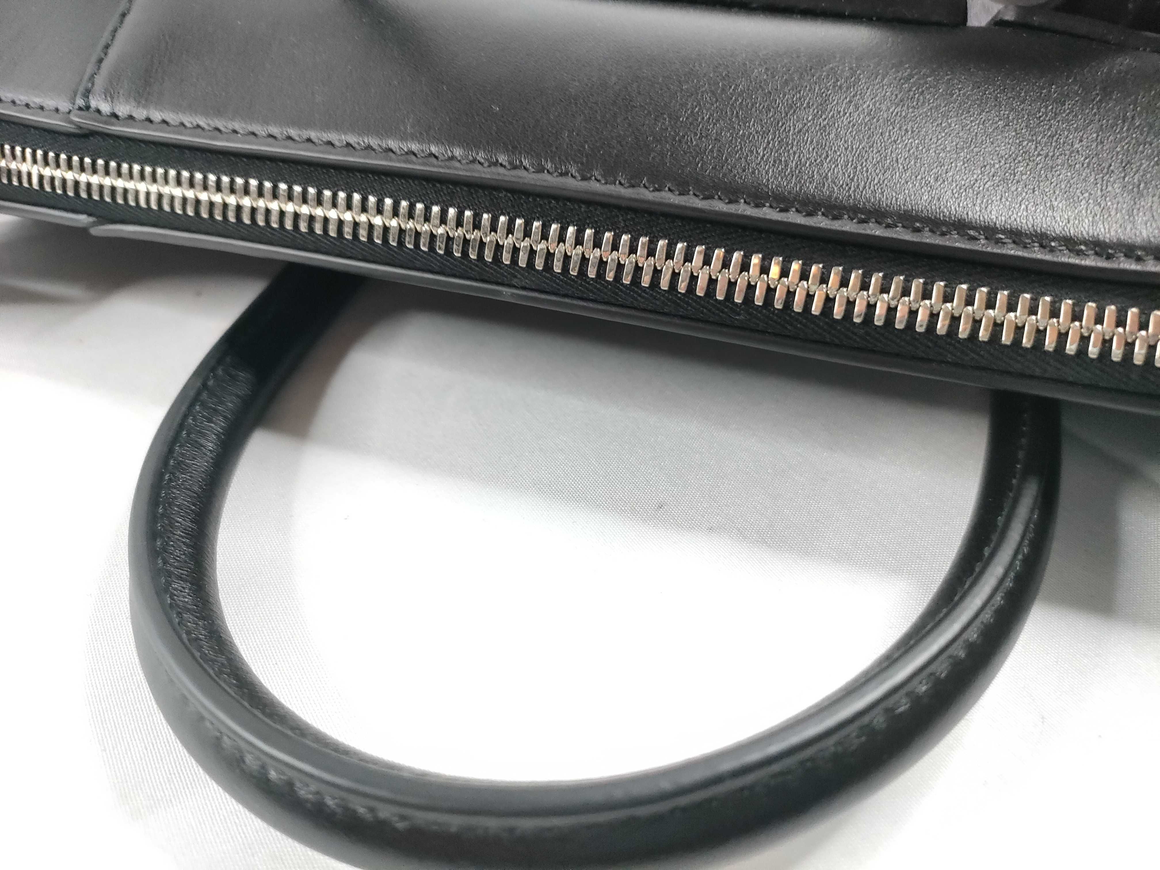 Antigona Small Hand/Shoulder Bag (2-way, Crossbody) — view 9