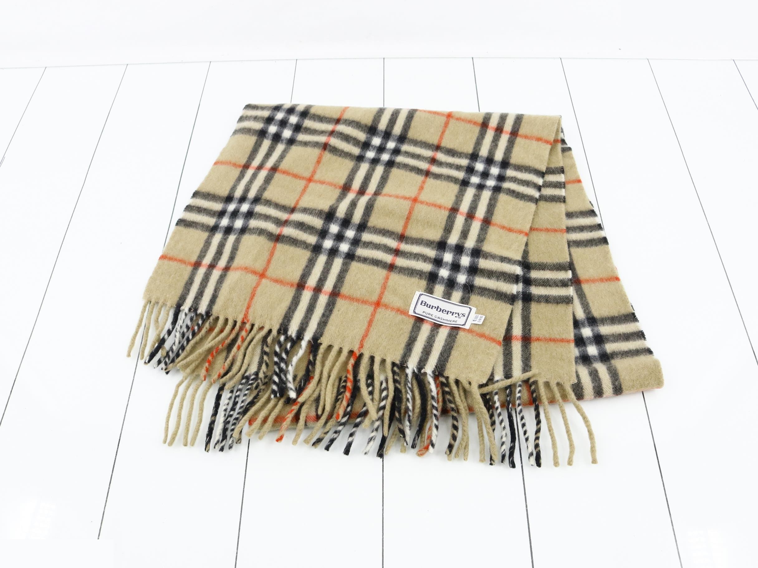 Other lines: Small items, accessories, and scarves — view 2