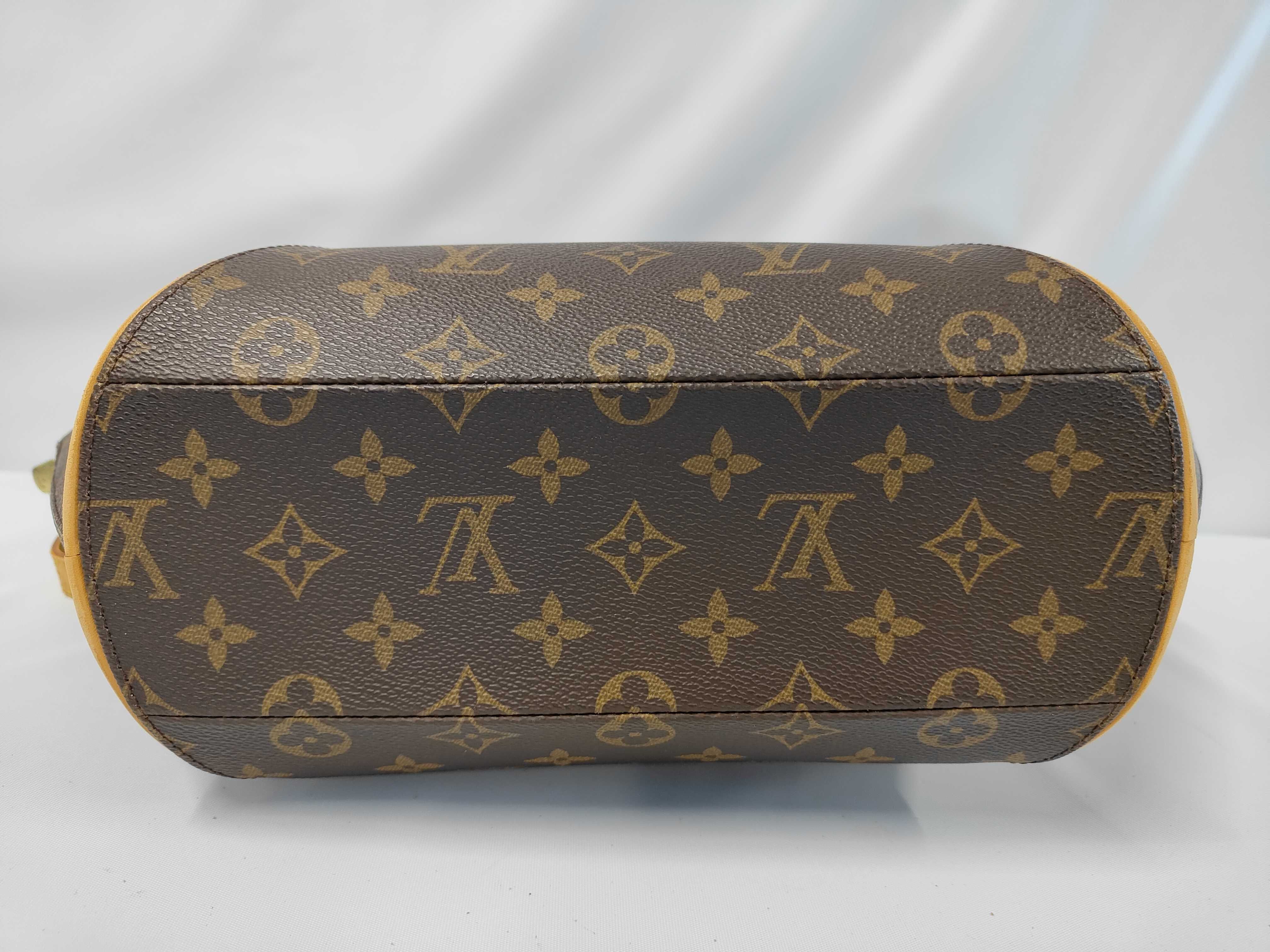 Ellipse Shopping Monogram Shoulder Bag Tote Bag — view 3