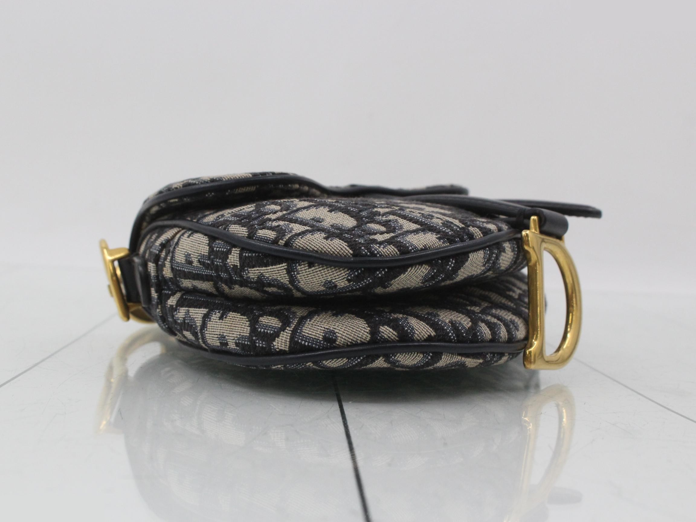 Saddle Trotter/Oblique Canvas Handbag — view 5