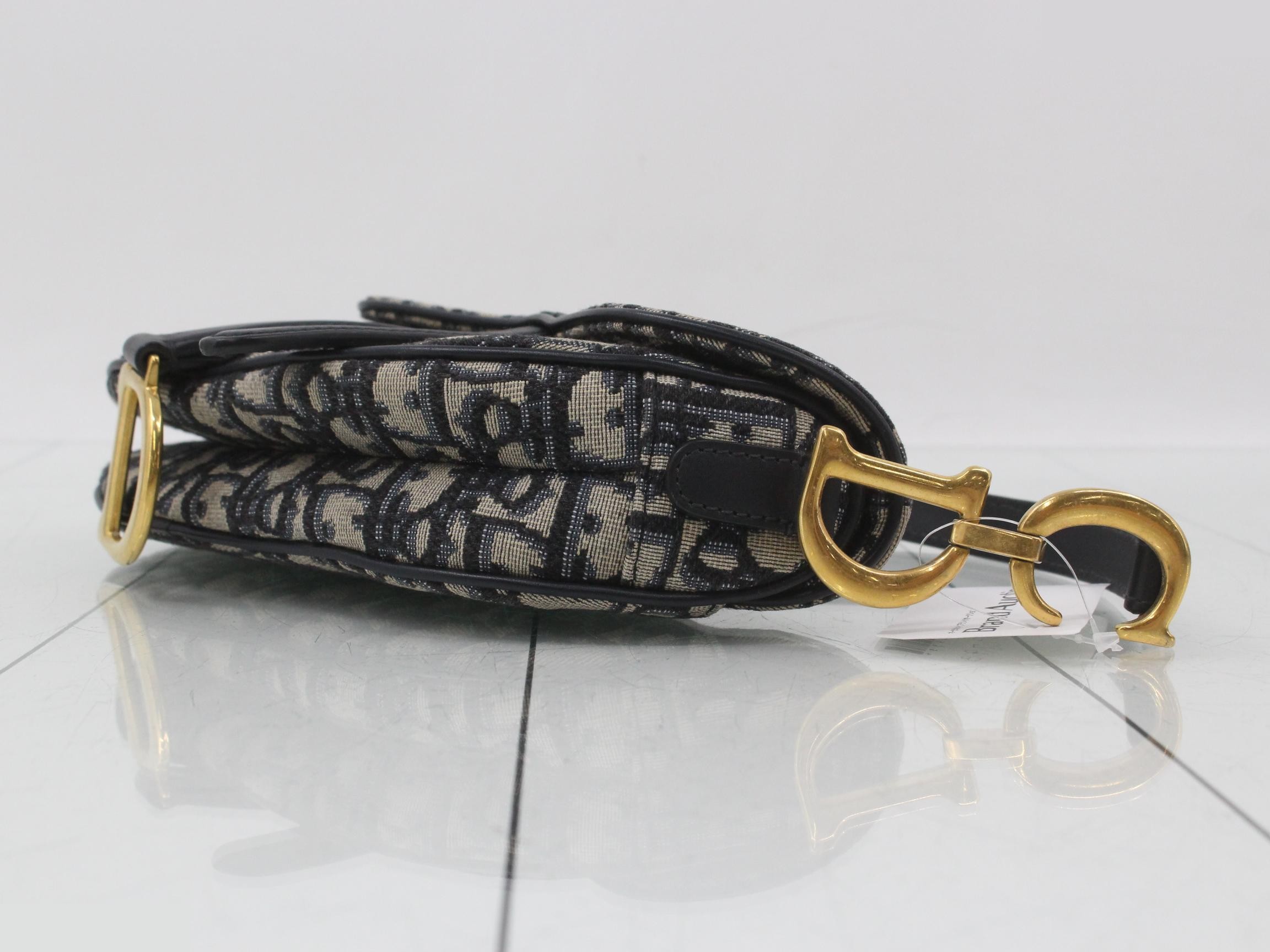 Saddle Trotter/Oblique Canvas Handbag — view 6