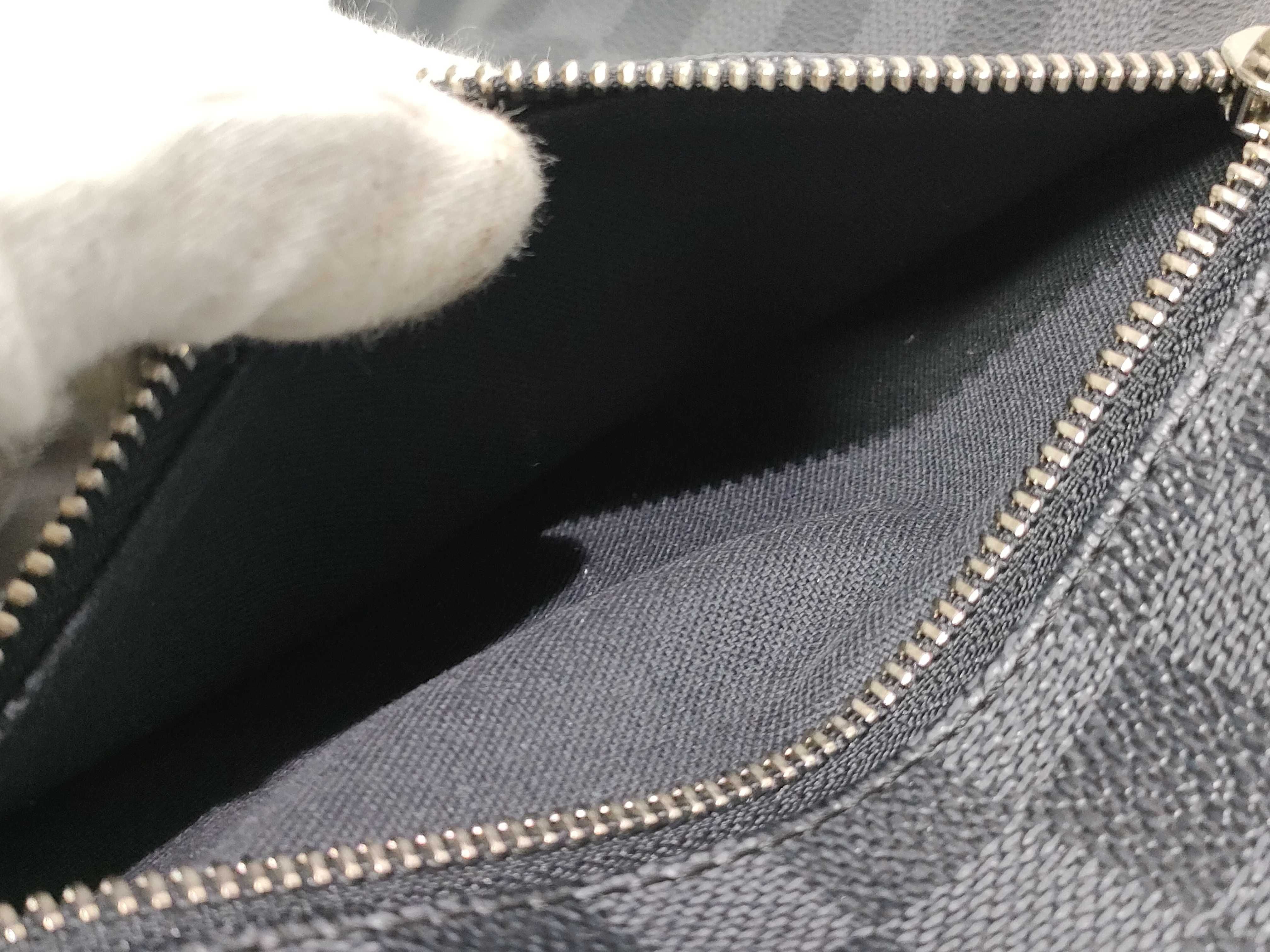 Damier Mick Shoulder Bag — view 15