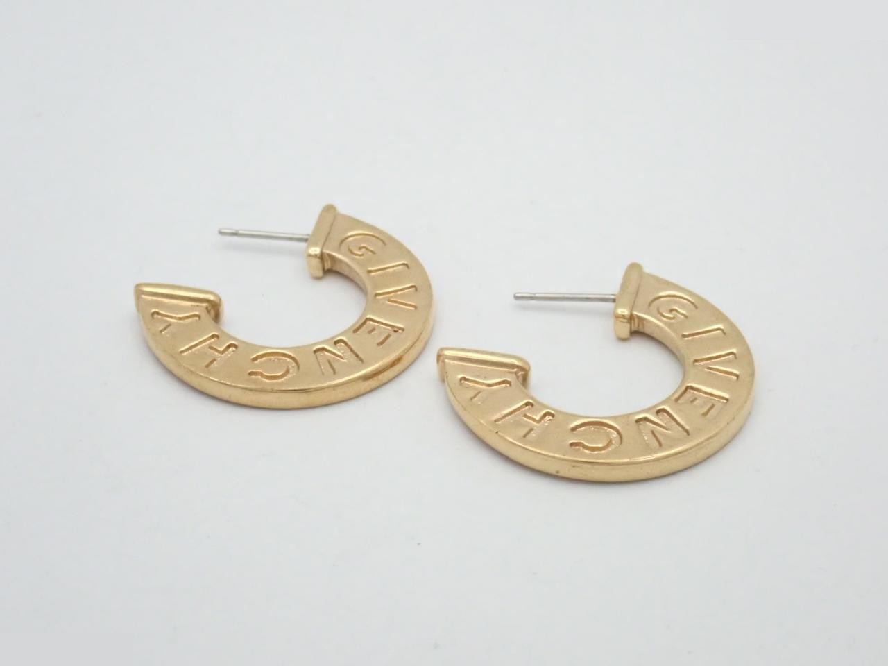 Gold earrings