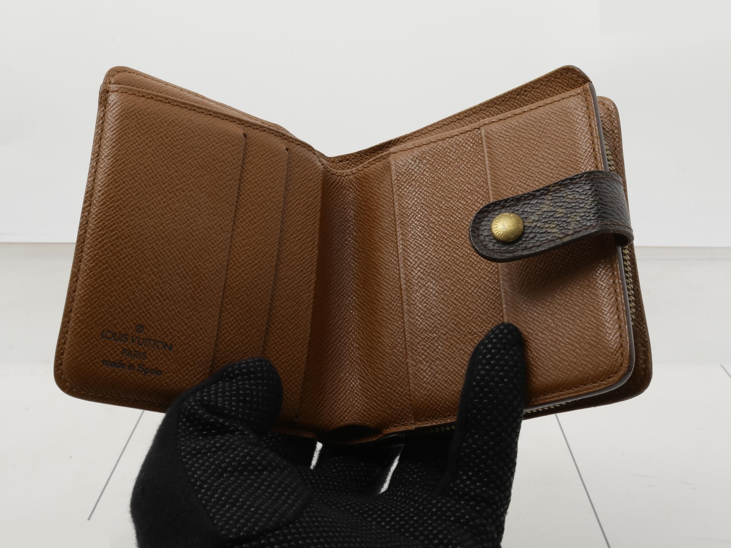 Compact wallet — view 4