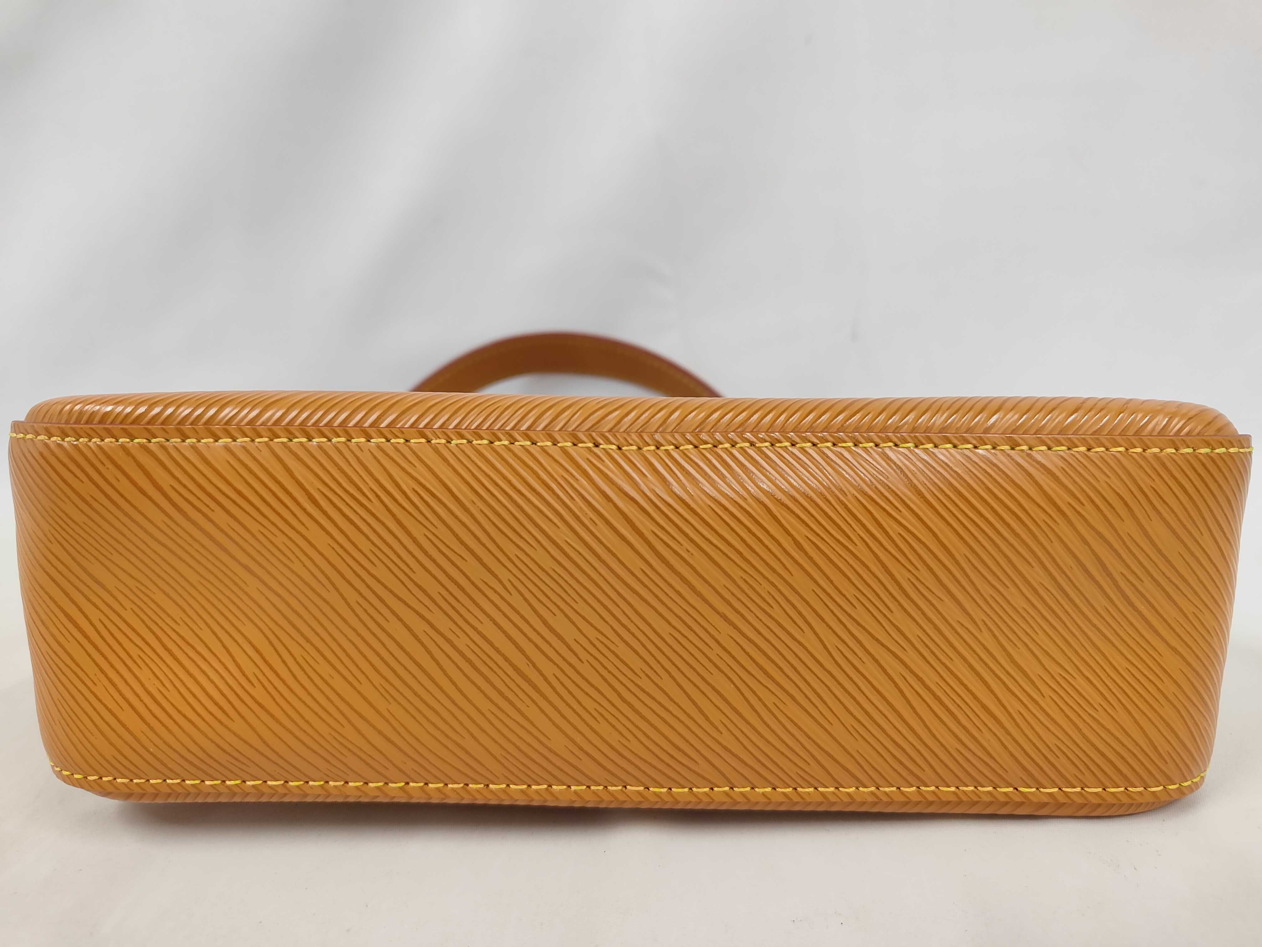 Marelle Epi Caramel M80794 Shoulder Bag — view 4