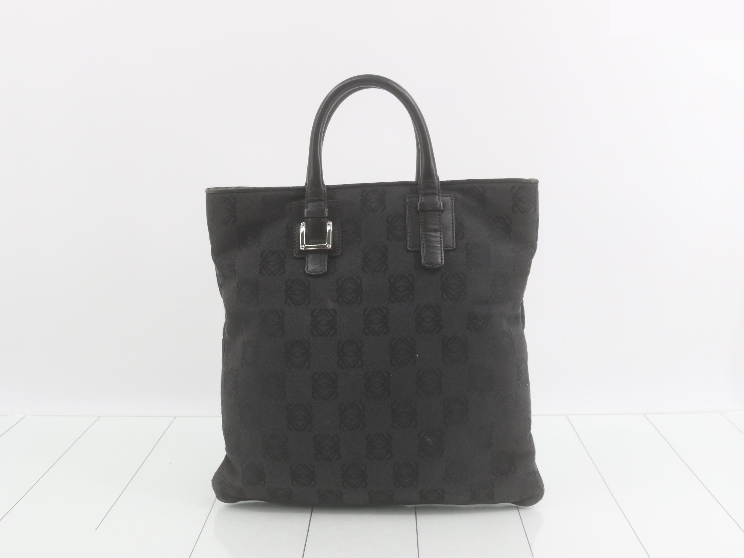 Other lines: Bags and tote bags
