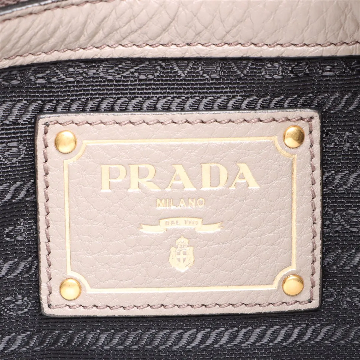 Vitello Phoenix Leather Shoulder Bag Greige — view 9