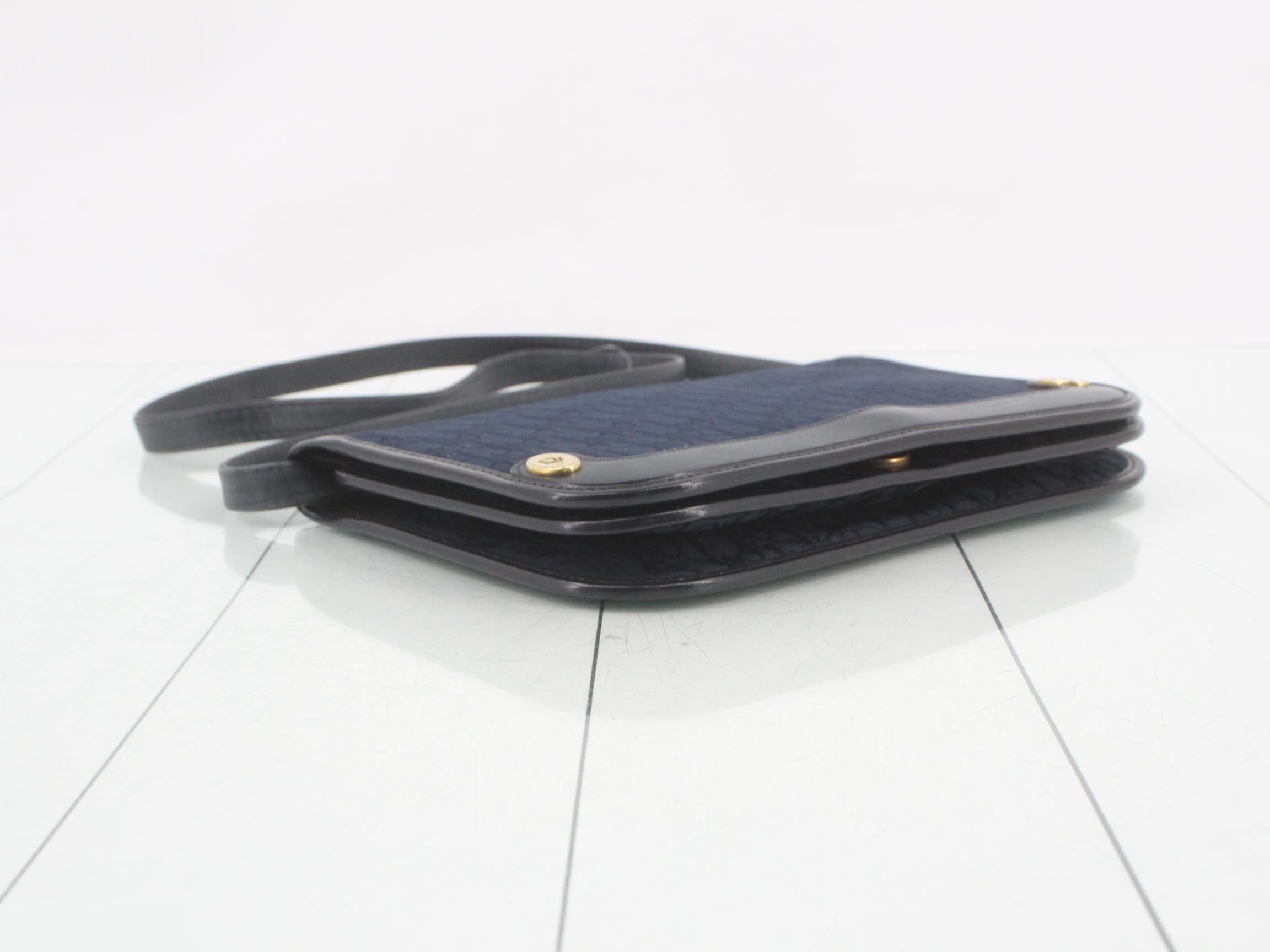 Trotter (bag) - Shoulder bag — view 5