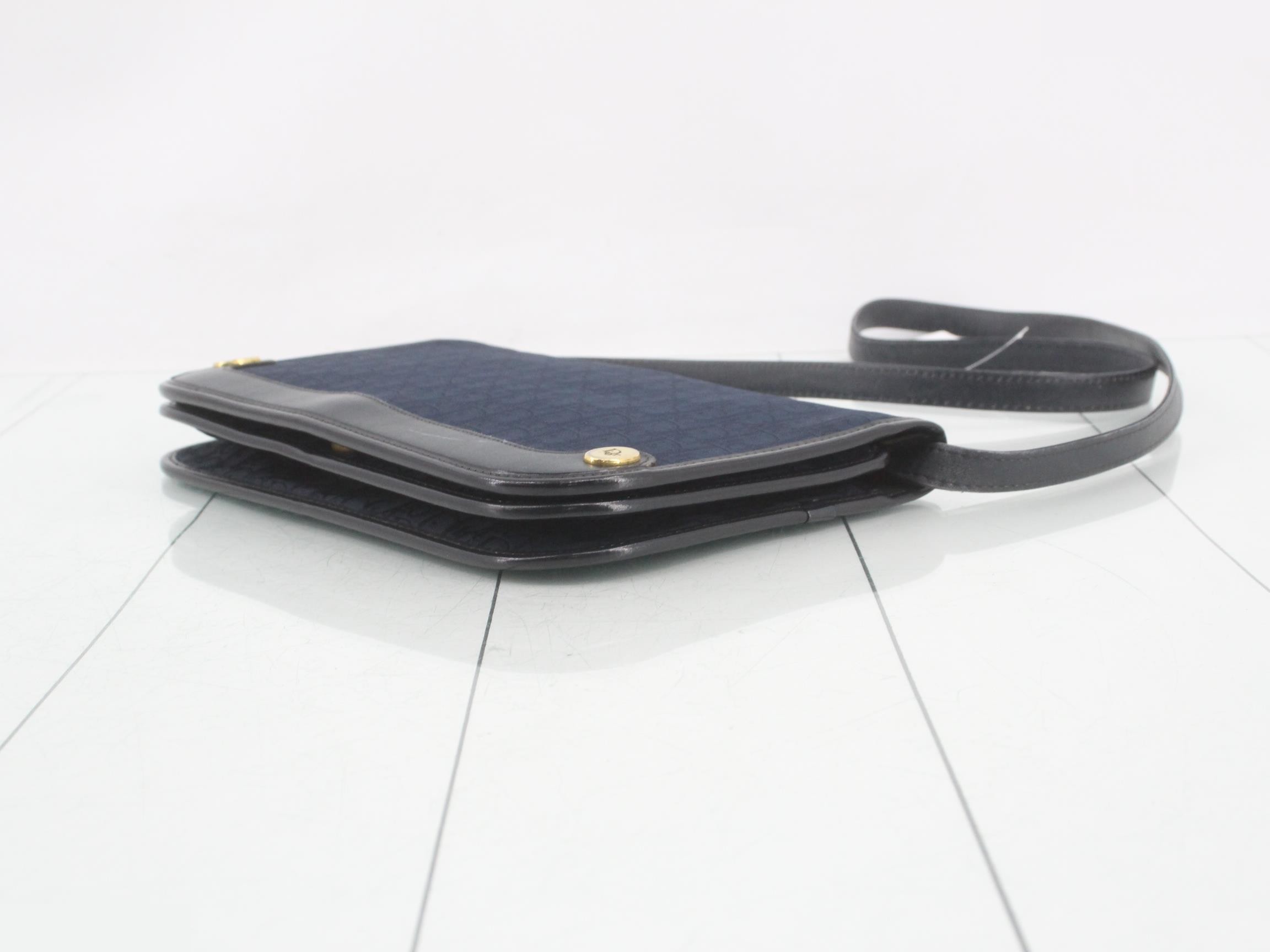 Trotter (bag) - Shoulder bag — view 6