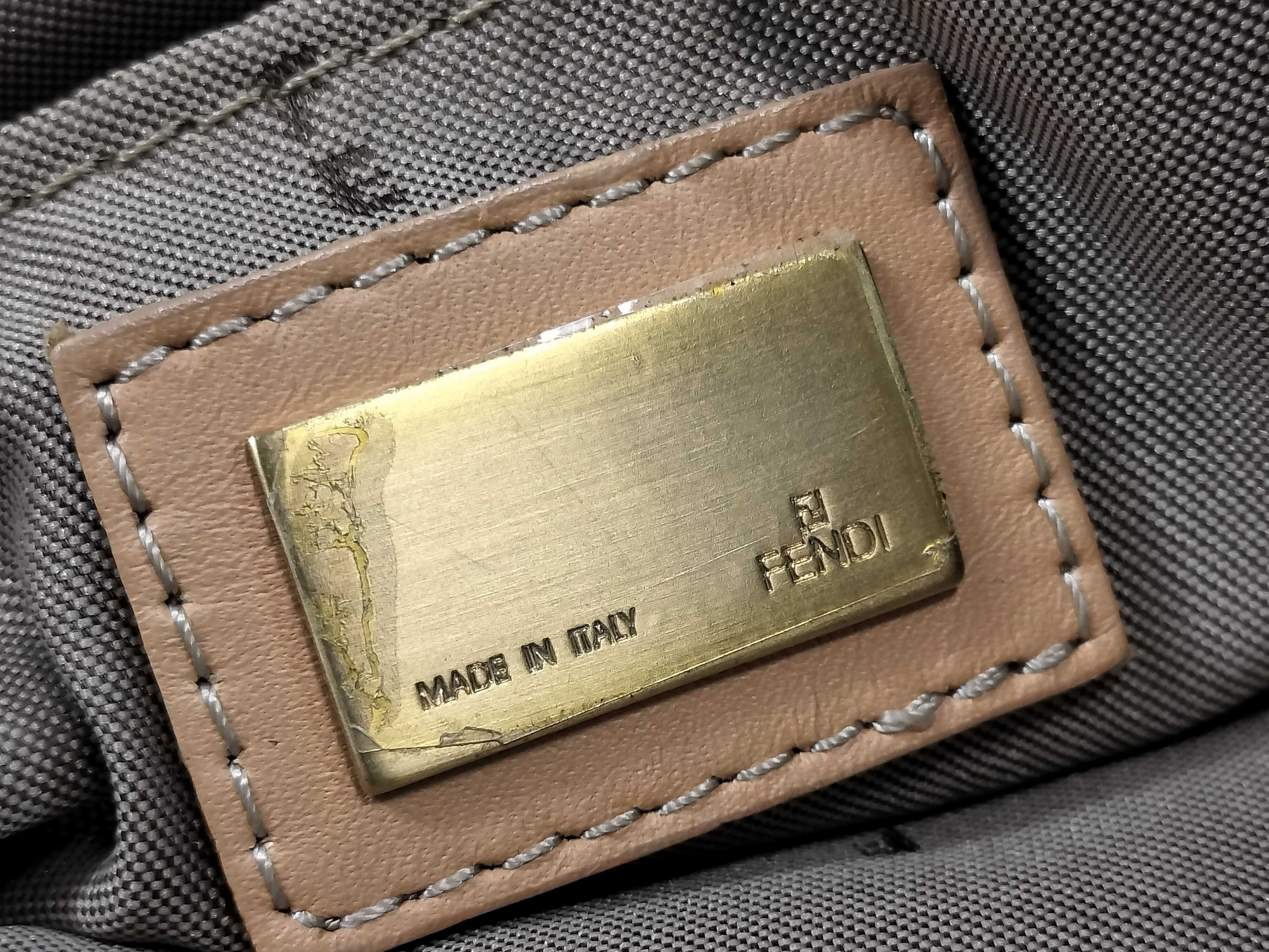 pouch (stiff zipper) handbag — view 12