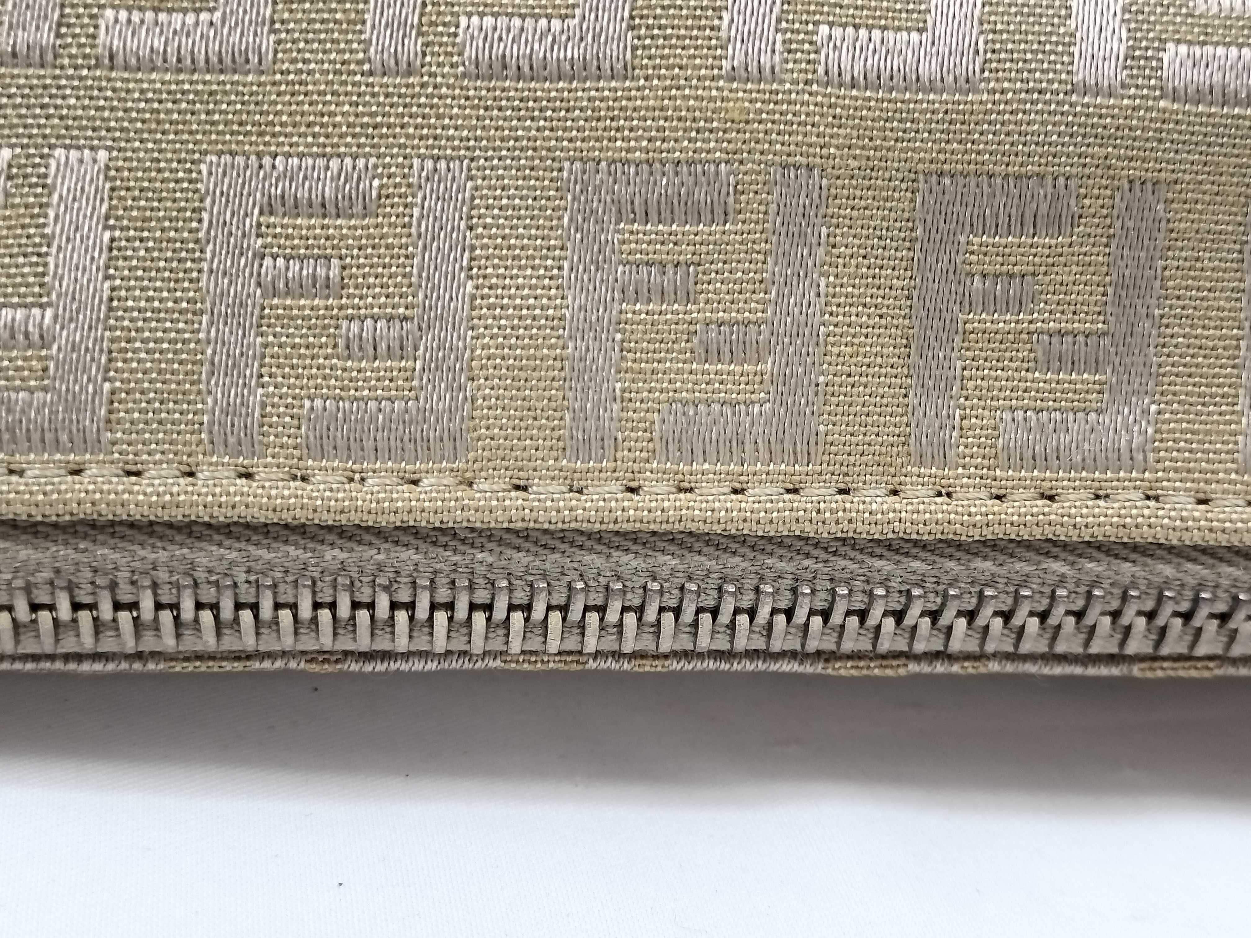 pouch (stiff zipper) handbag — view 6