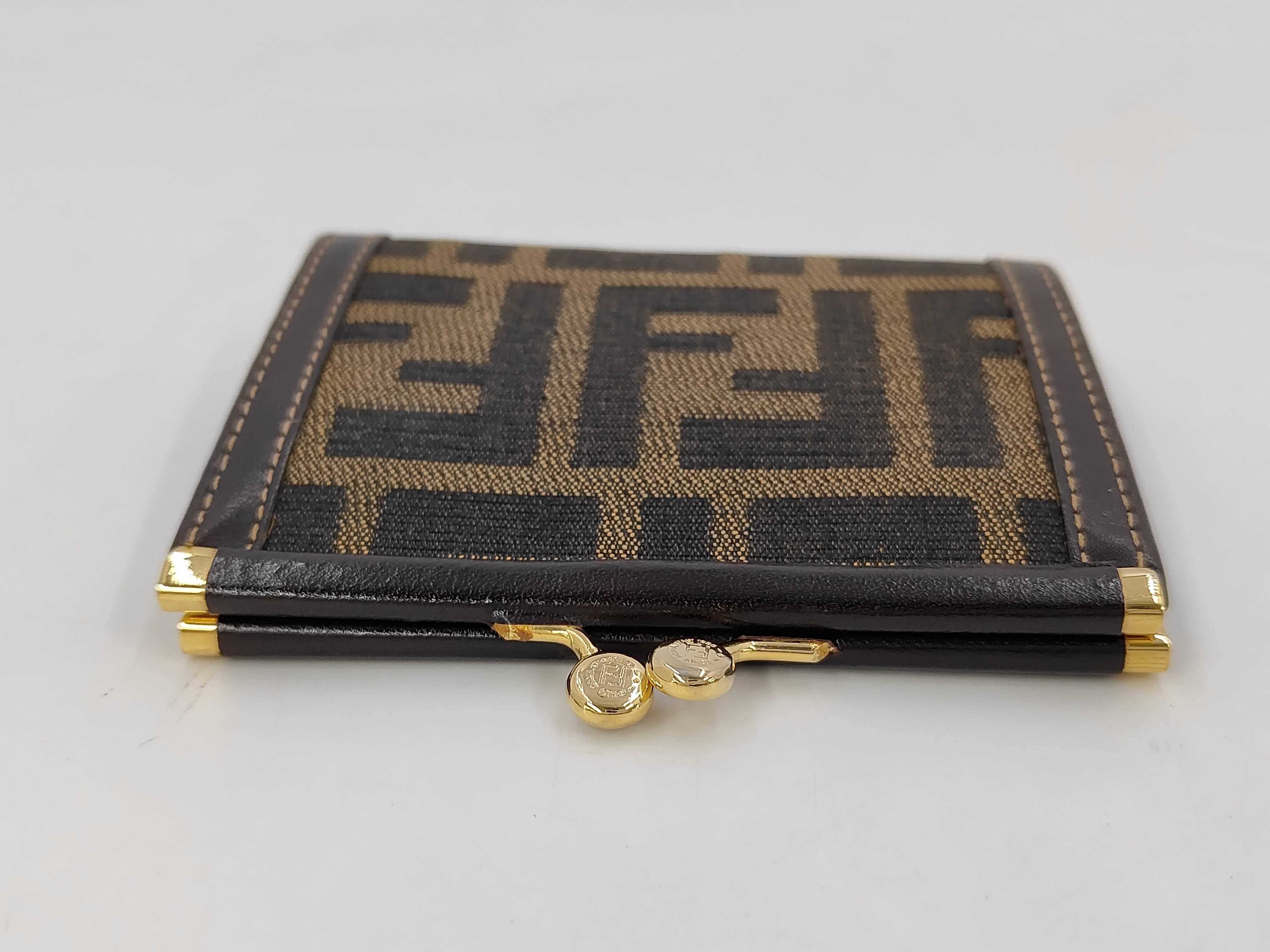 wallet — view 6