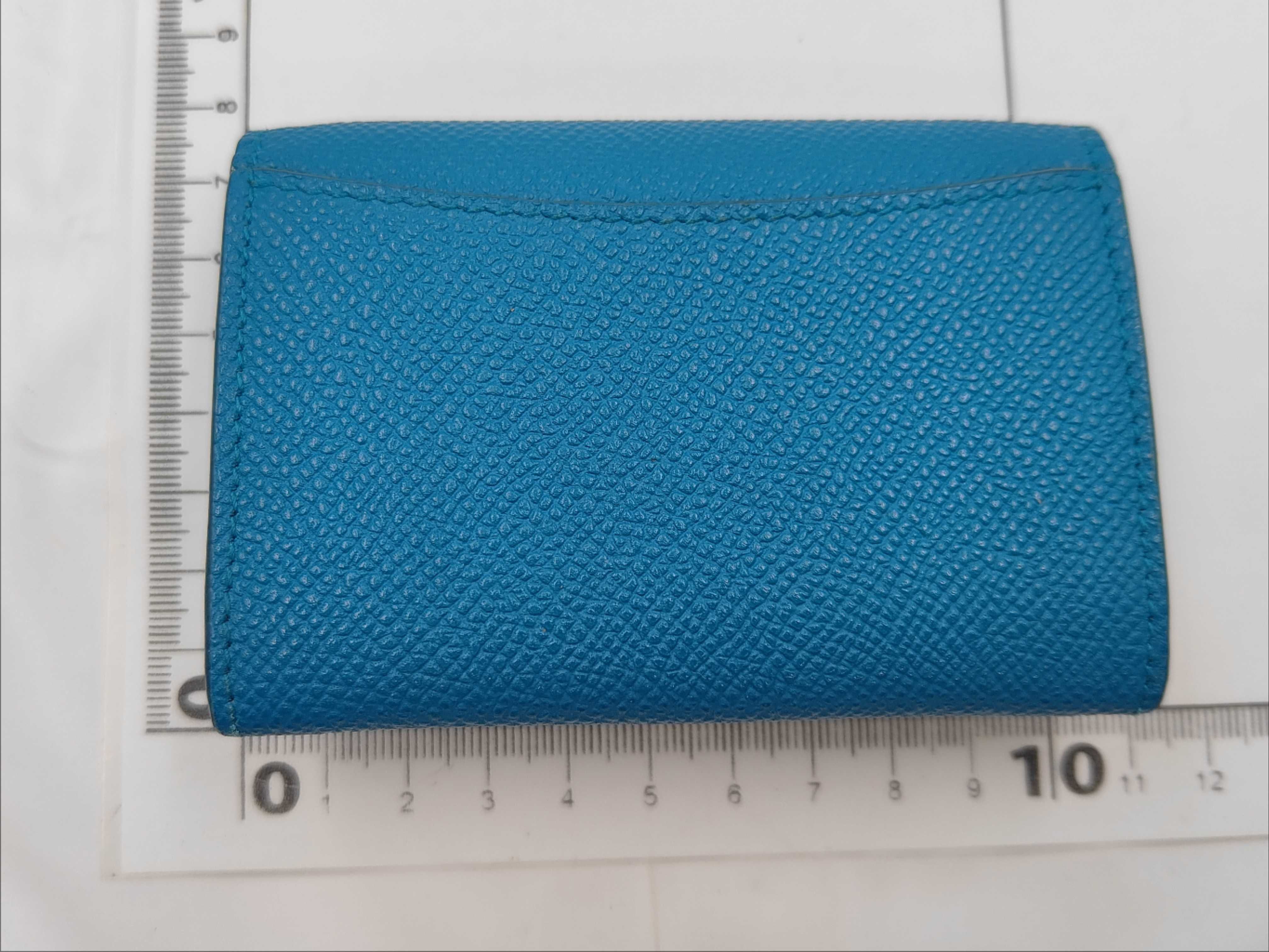 coin case — view 2