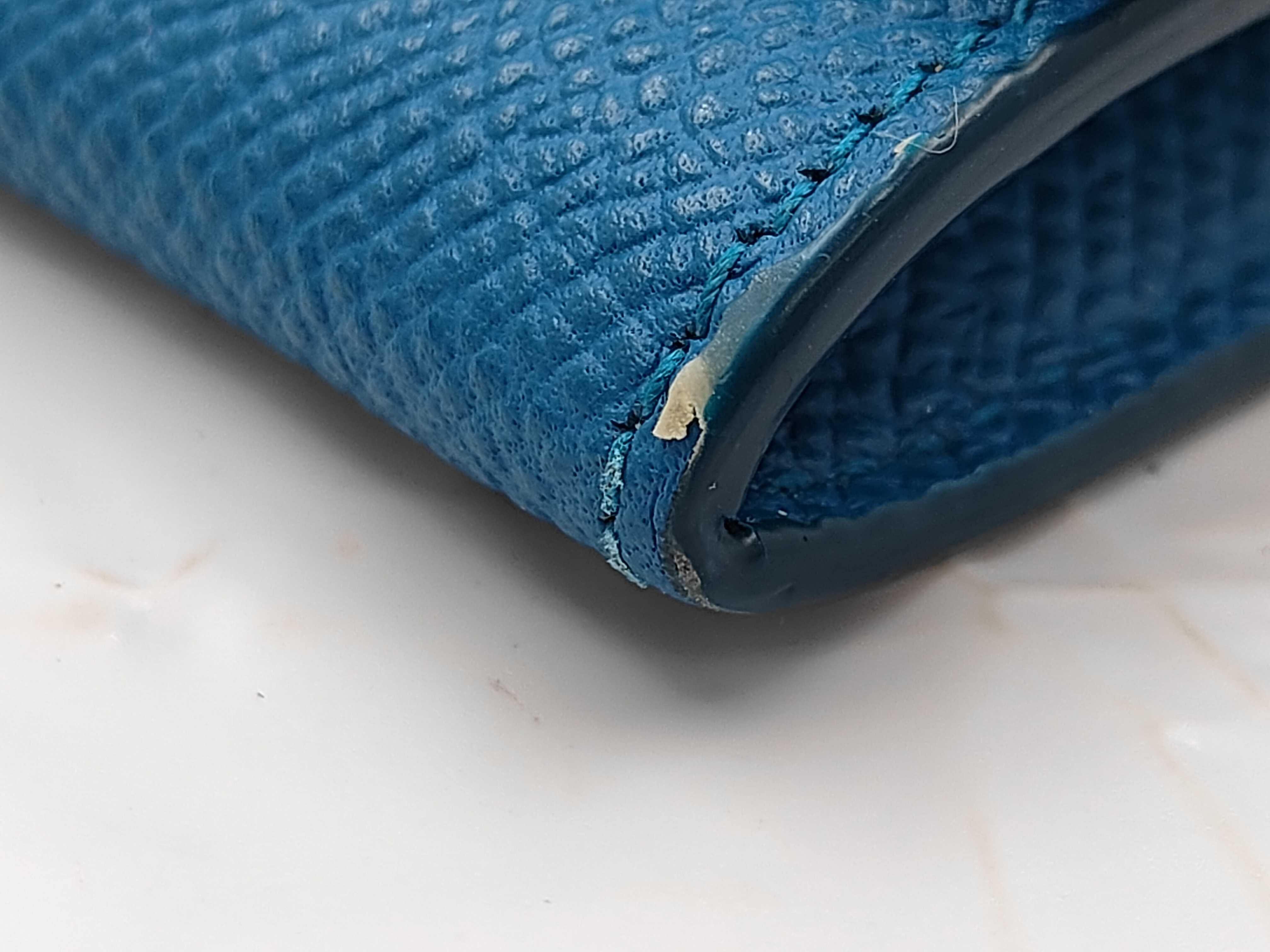 coin case — view 3