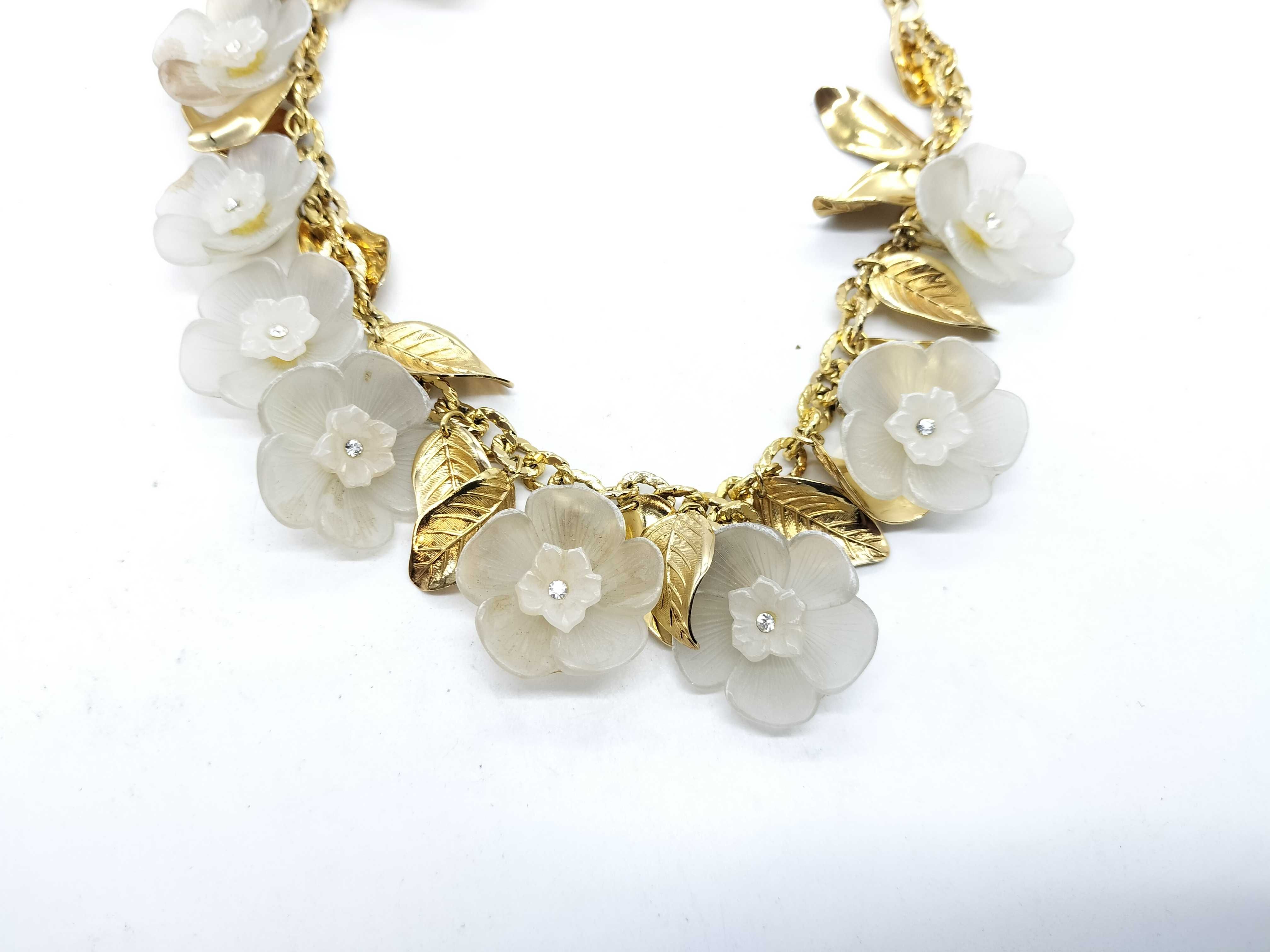 Gold Flower Necklace — view 2