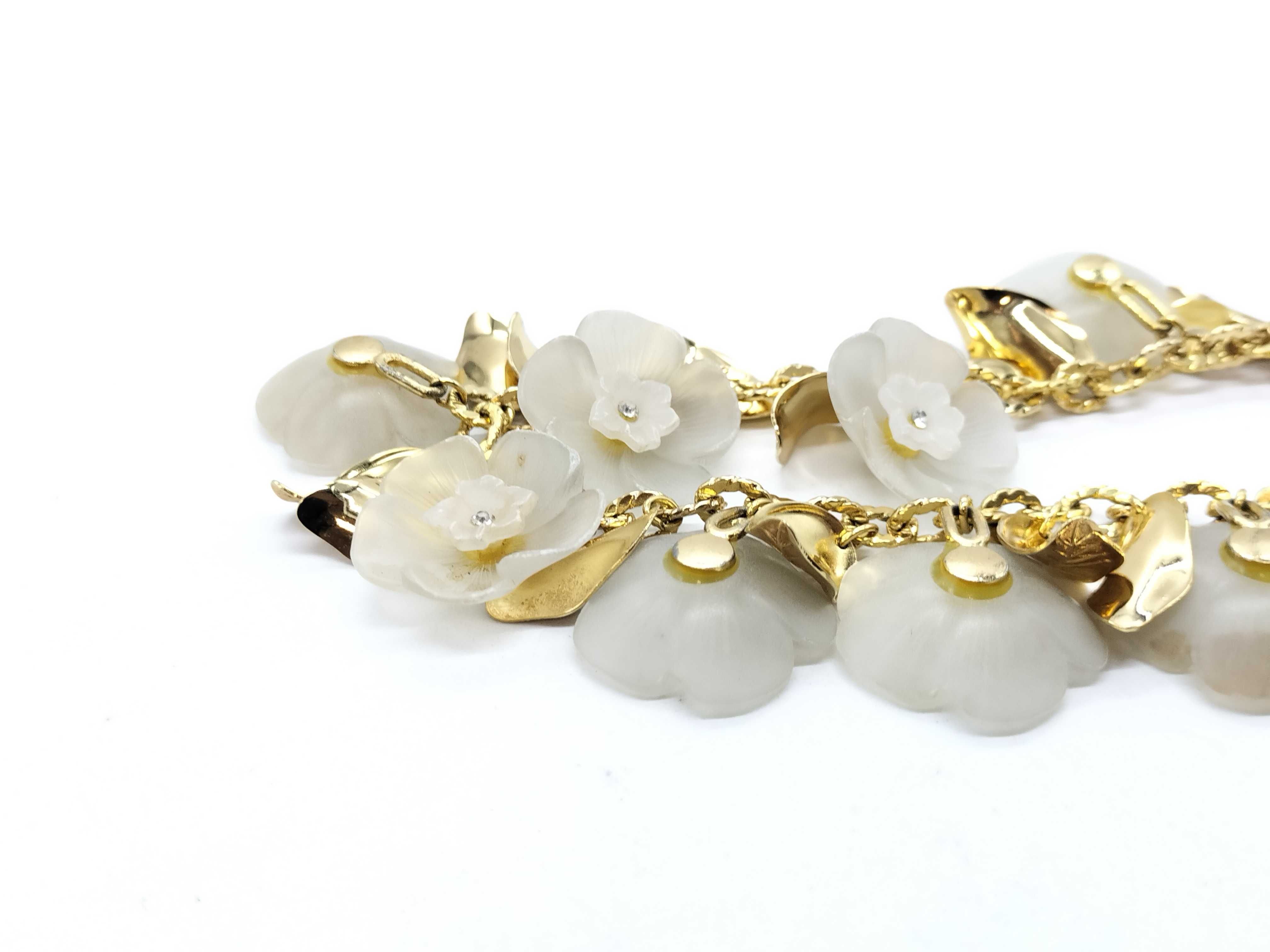Gold Flower Necklace — view 3