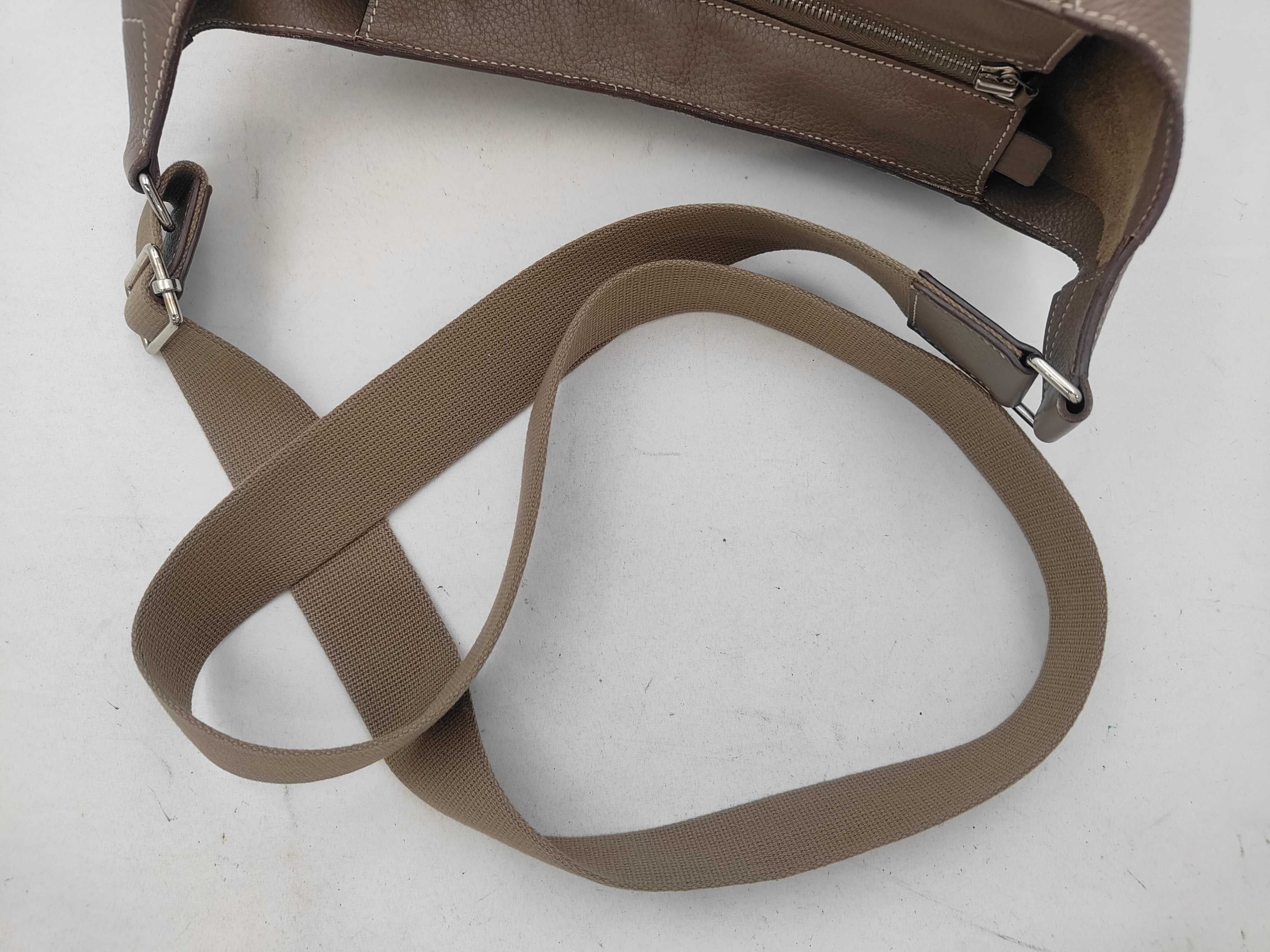 Good News GM Shoulder Bag, Taurillon Clemence Leather, Etoupe, Silver Hardware, L Stamp — view 3