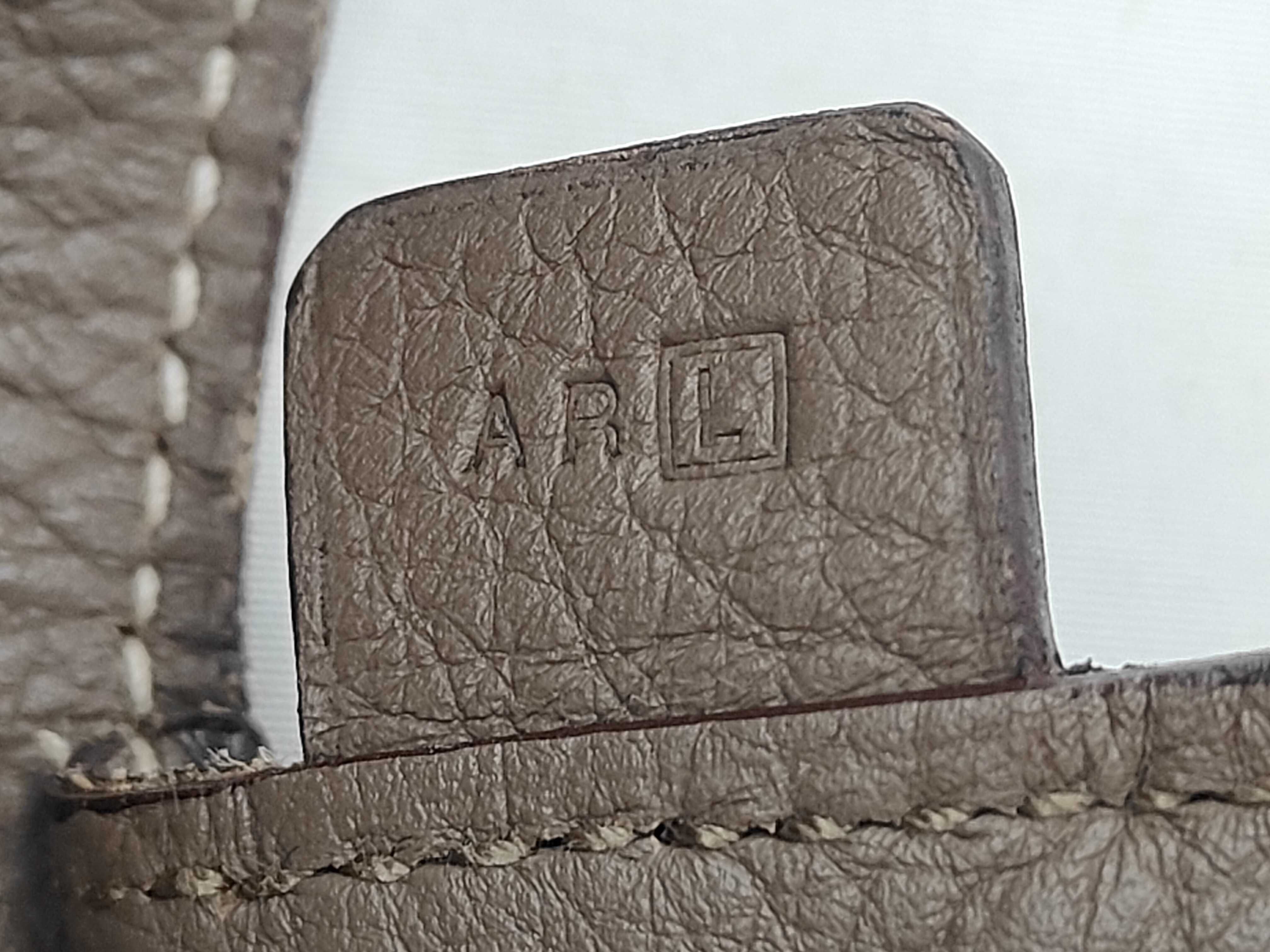 Good News GM Shoulder Bag, Taurillon Clemence Leather, Etoupe, Silver Hardware, L Stamp — view 10