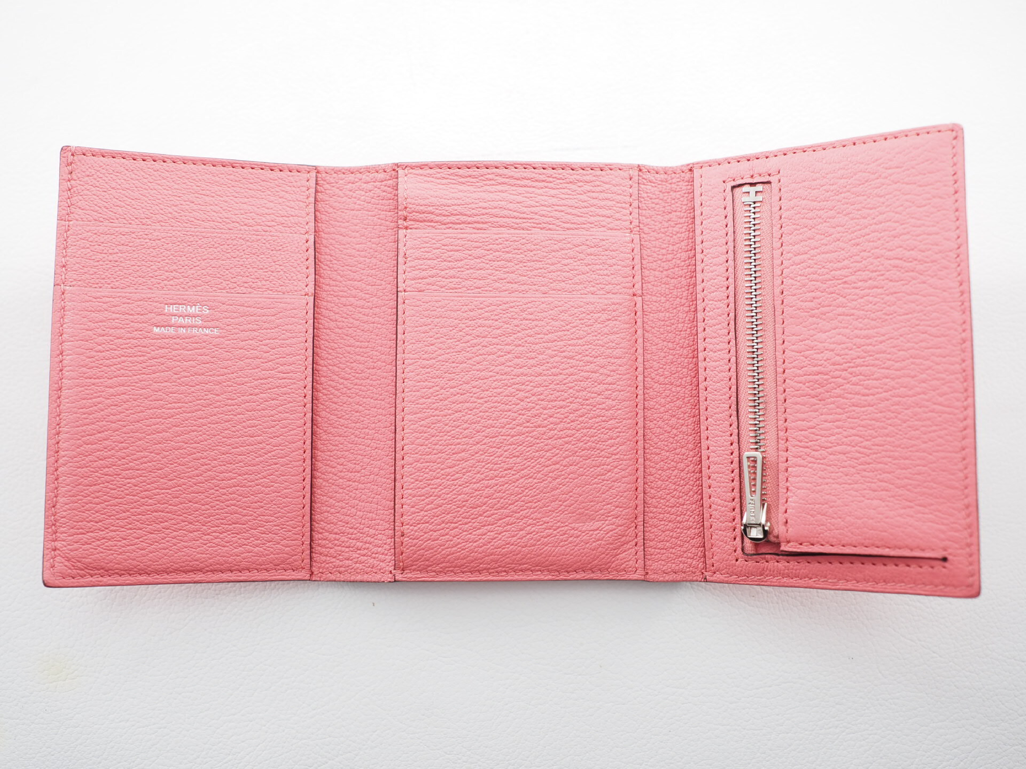 (Hermes) 2024 Bearn Combination Chevre Mysore Rose Azalee Silver Hardware W Stamp Wallet — view 7