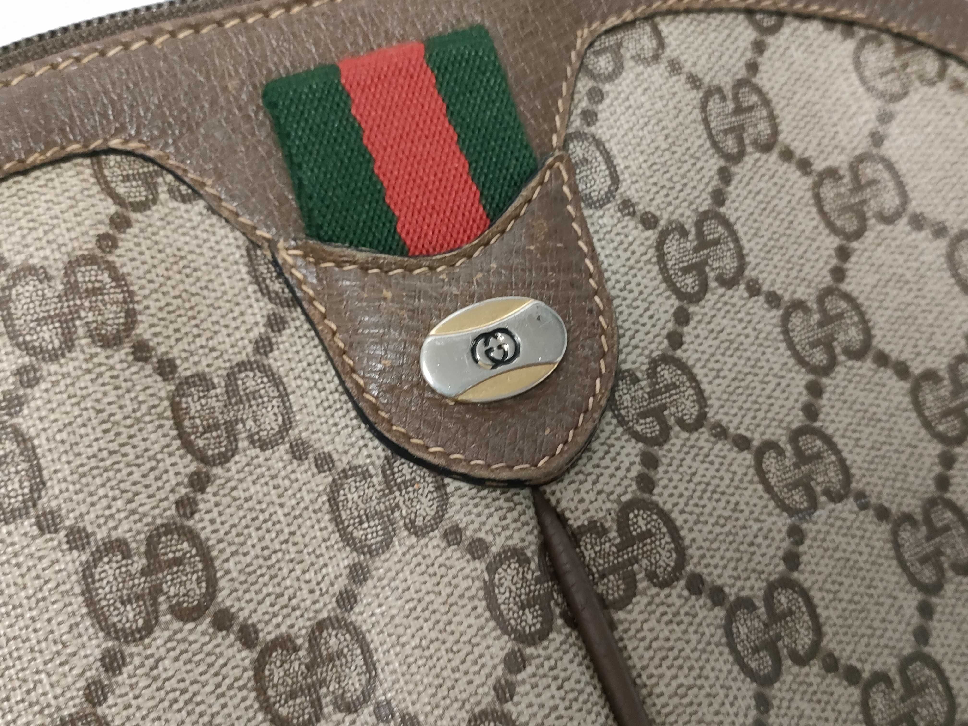 GG Supreme Sherry Shoulder Bag — view 10