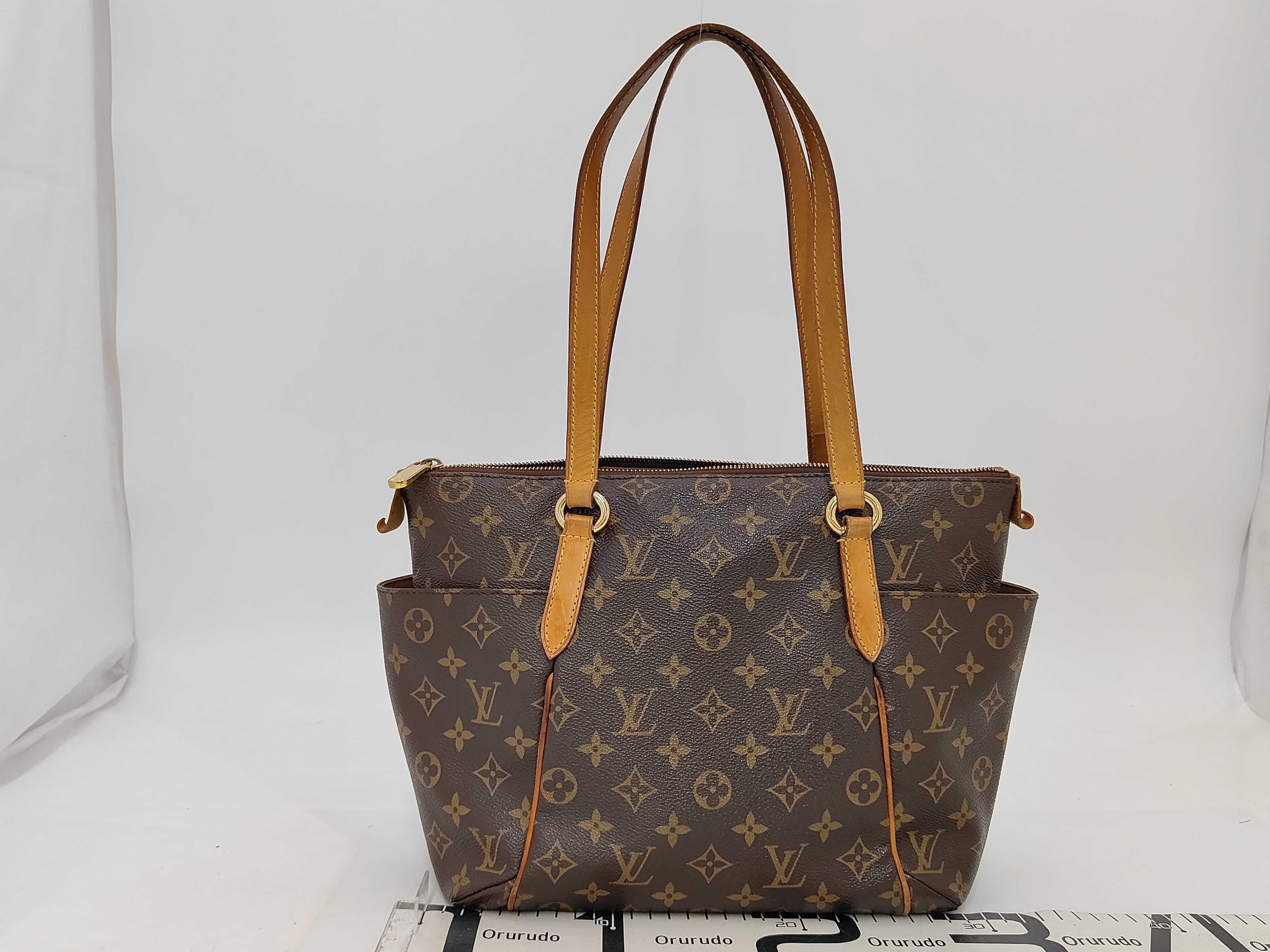 Monogram Louis Vuitton Totally PM Tote Bag Monogram M56688 Tote Bag — view 2