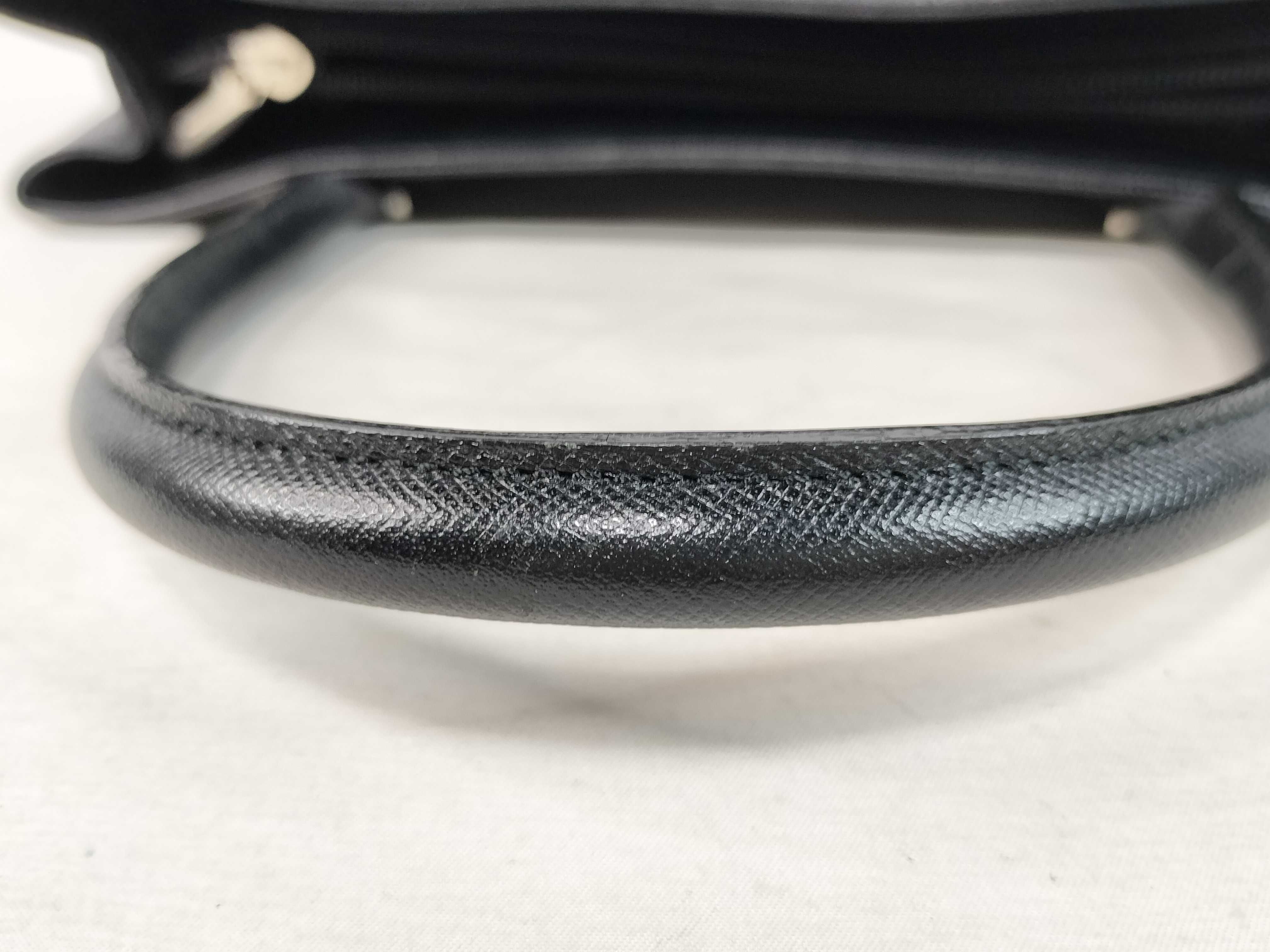 handbag — view 4