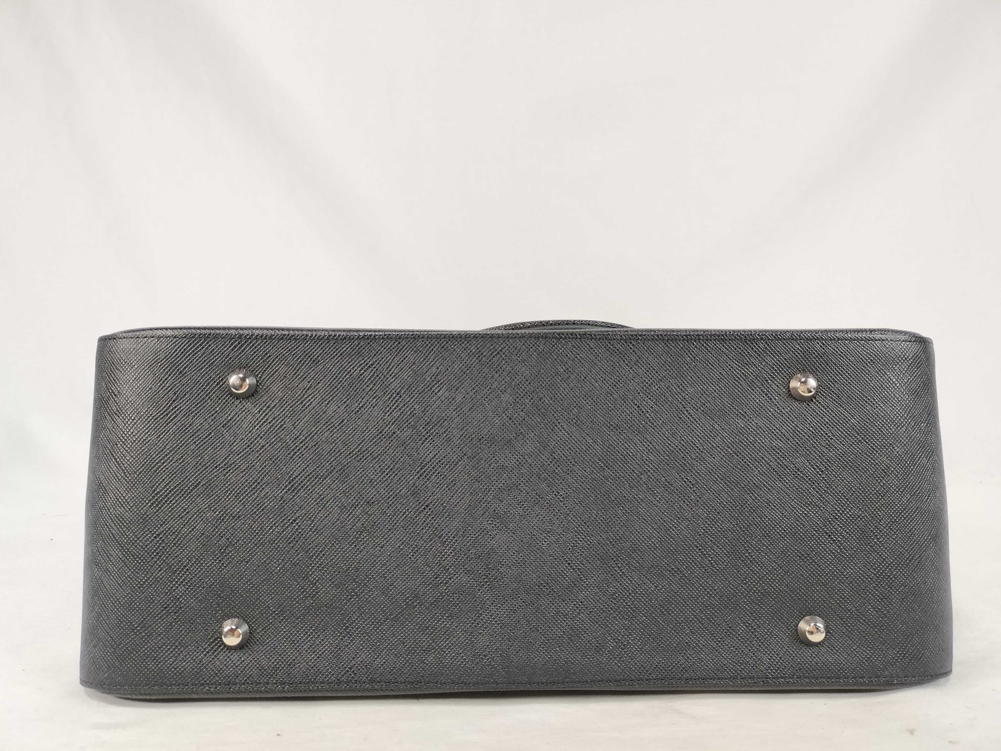 handbag — view 7