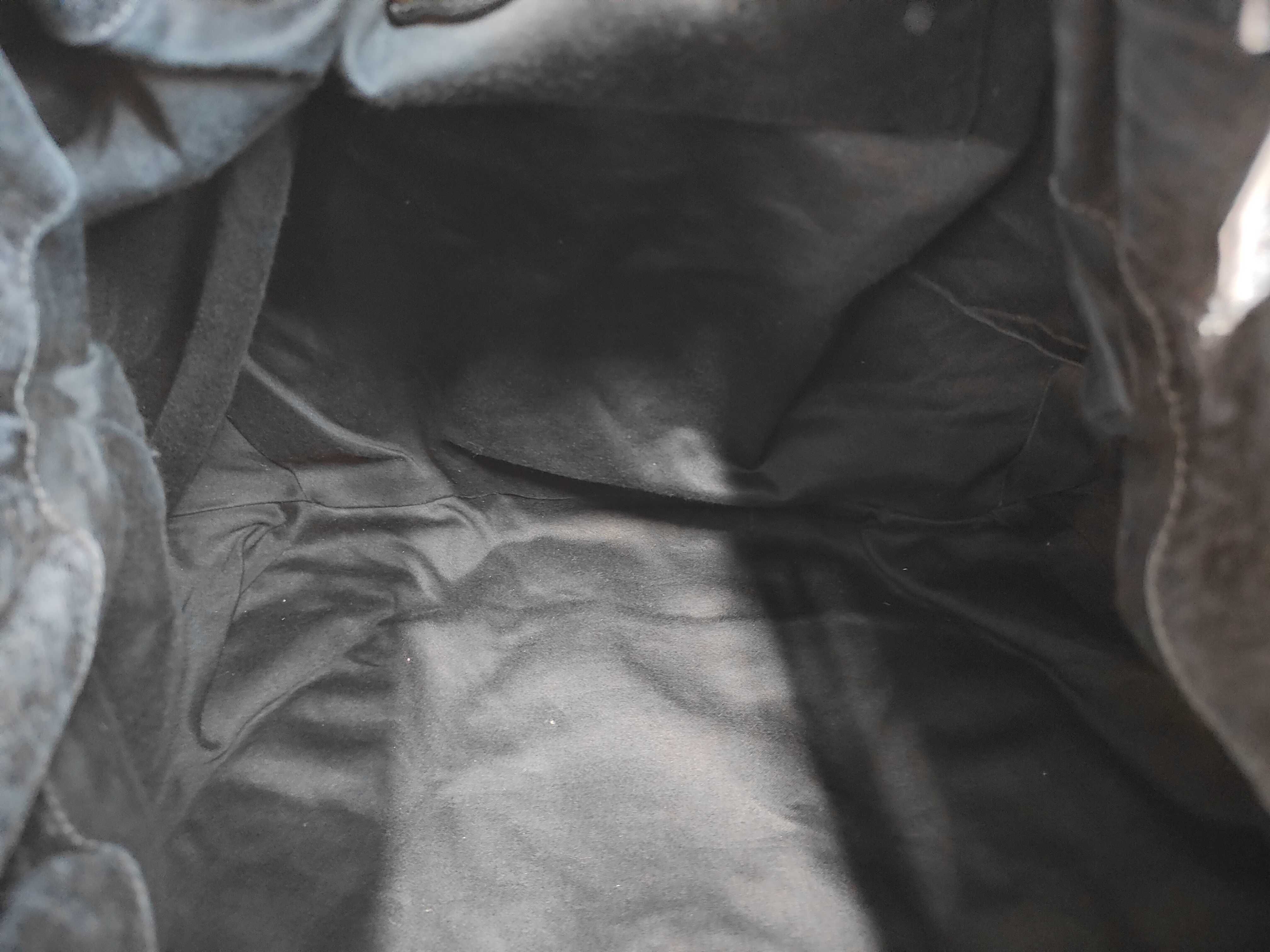 Vitello Luxe Leather Handbag, Black, Archive Handbag — view 8