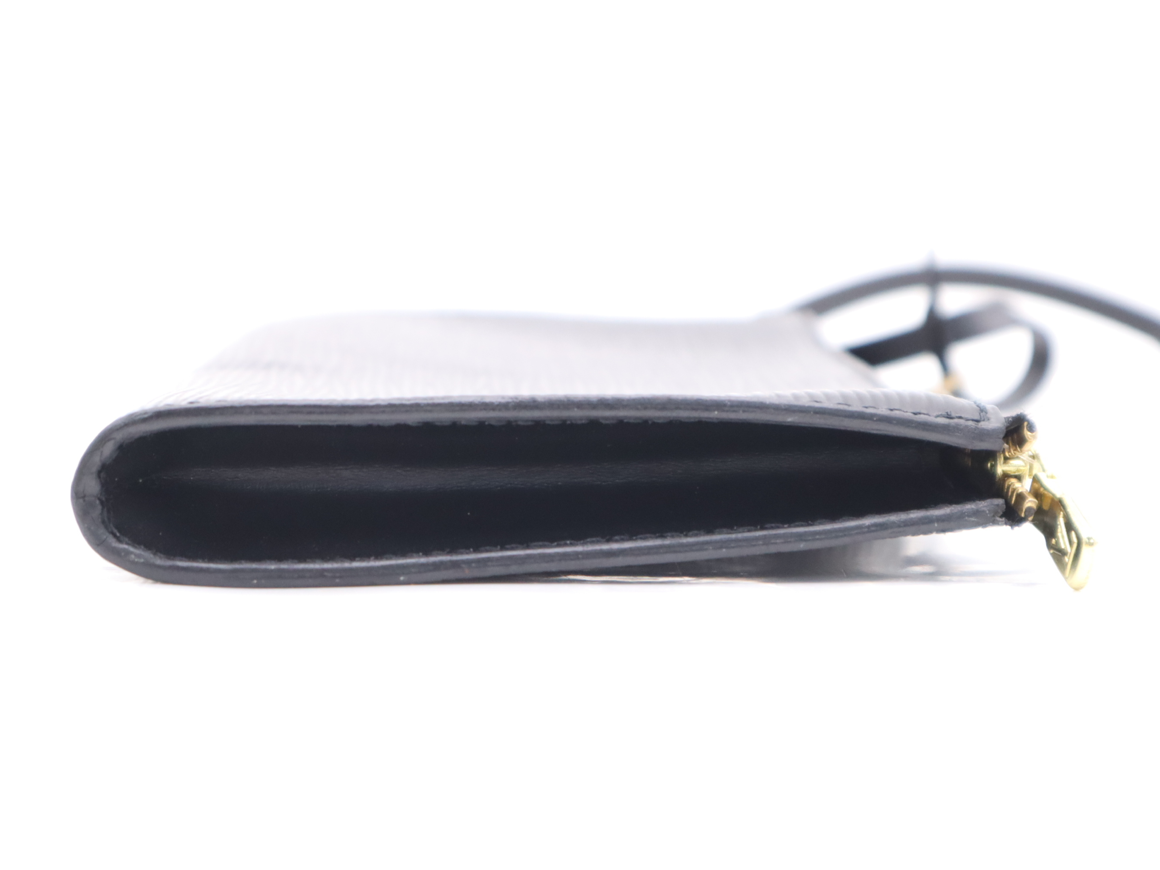 M52942 Epi Pochette Accessoires Noir Shoulder Strap Pouch — view 5