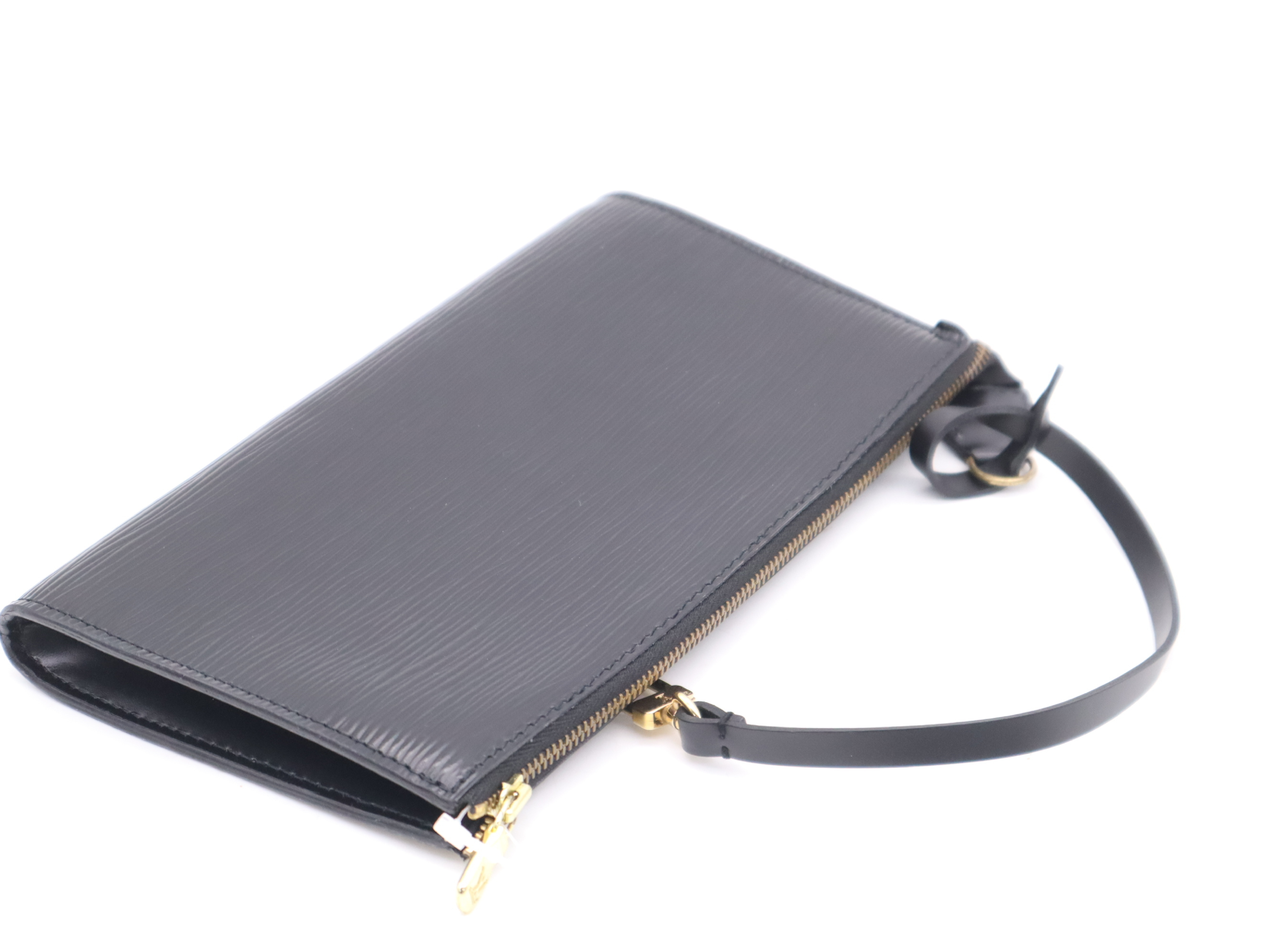 M52942 Epi Pochette Accessoires Noir Shoulder Strap Pouch — view 6