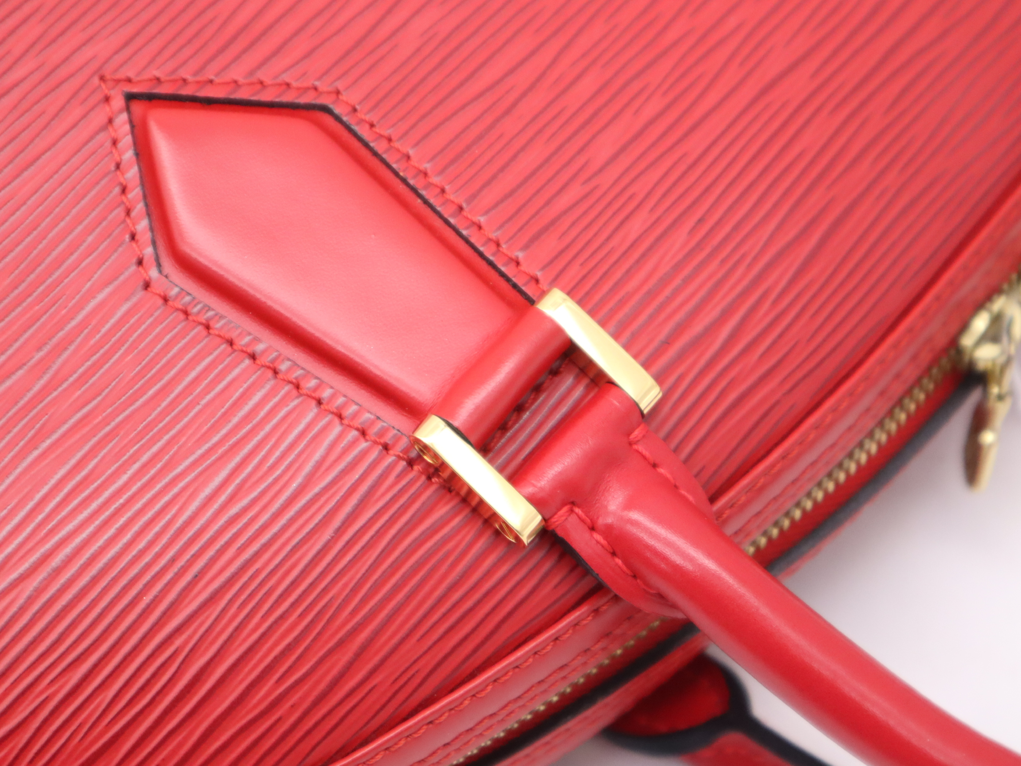M52087 Epi Jasmine Castilian Red Handbag — view 7